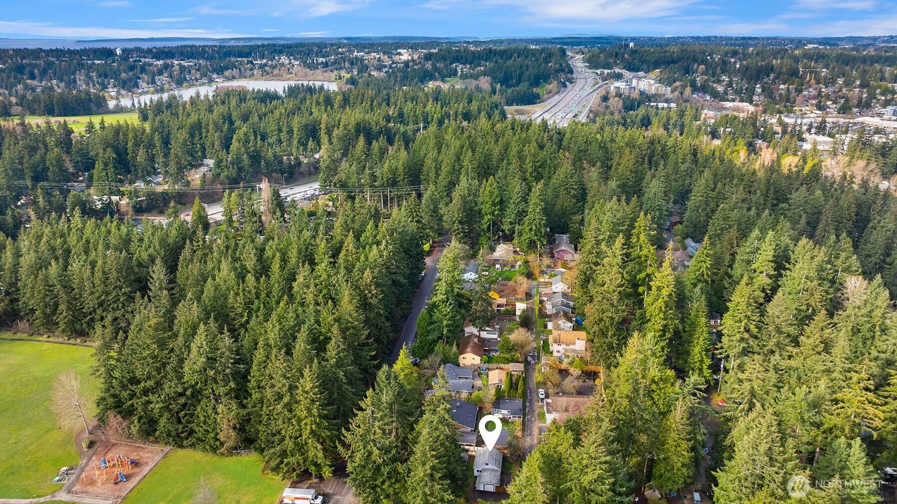 Shoreline, WA 98155,19046 10th AVE NE #B
