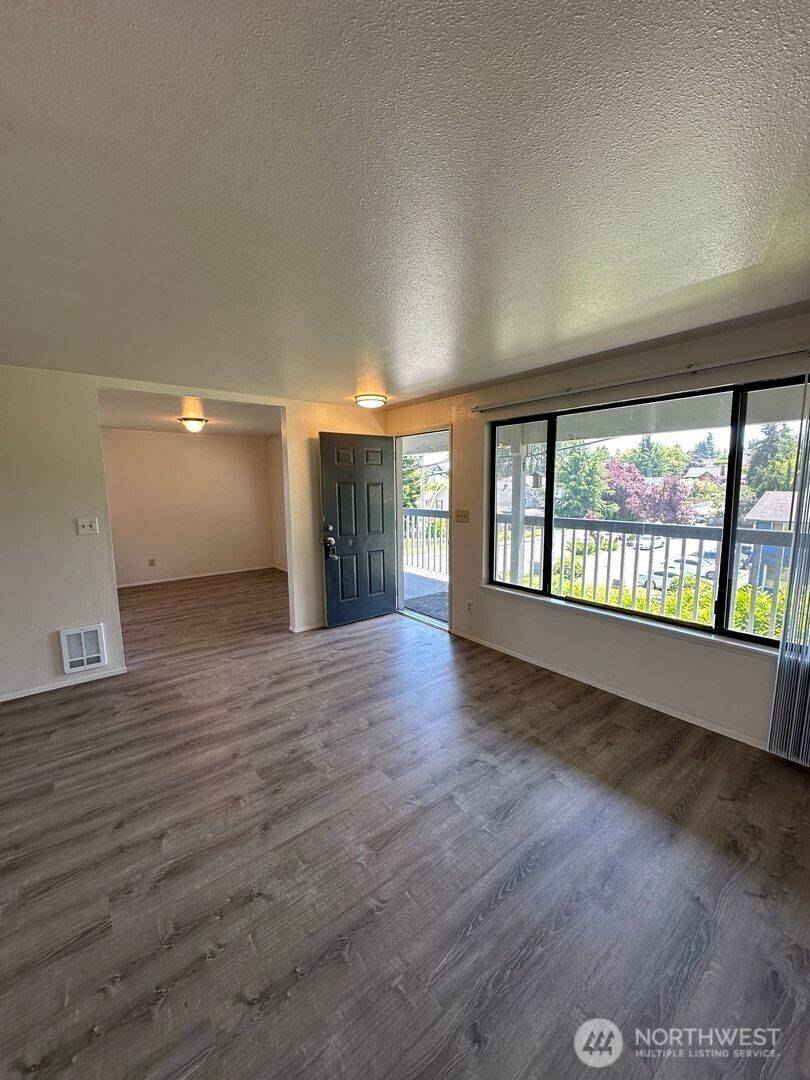 Everett, WA 98201,3430 Wetmore AVE #D