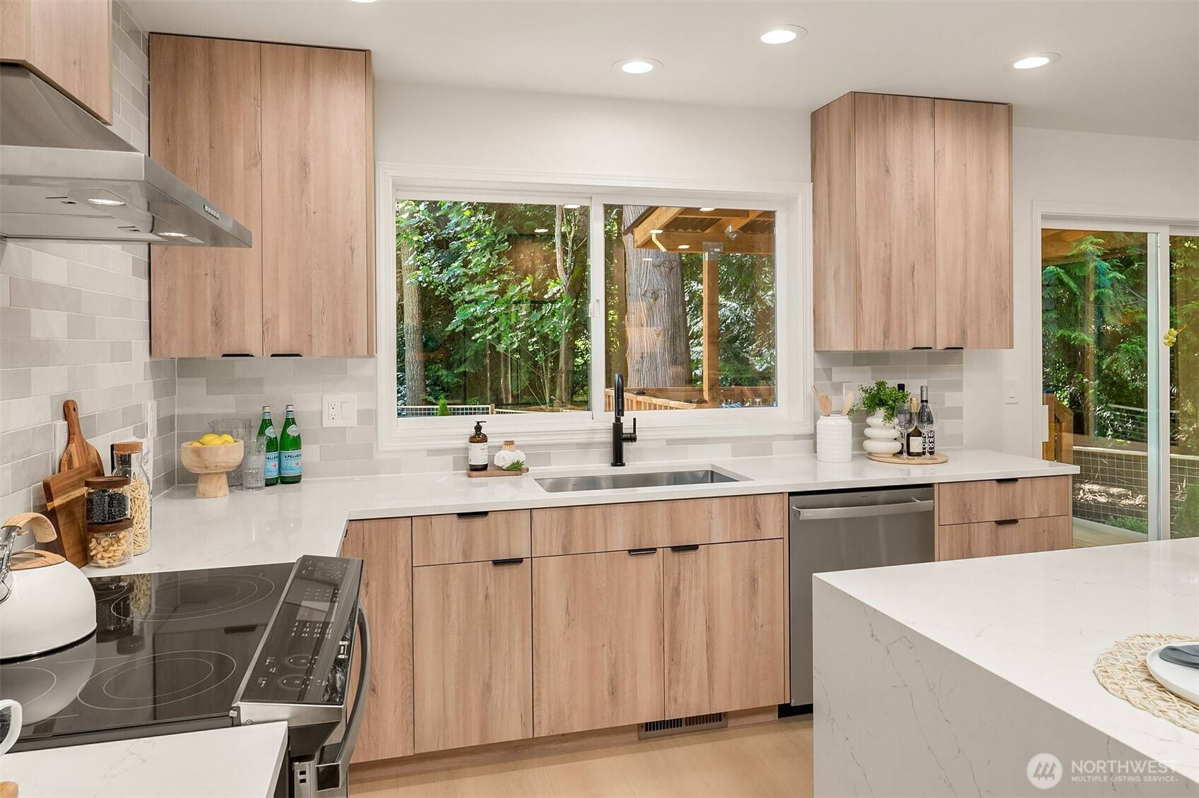Redmond, WA 98052,16302 NE 104th ST