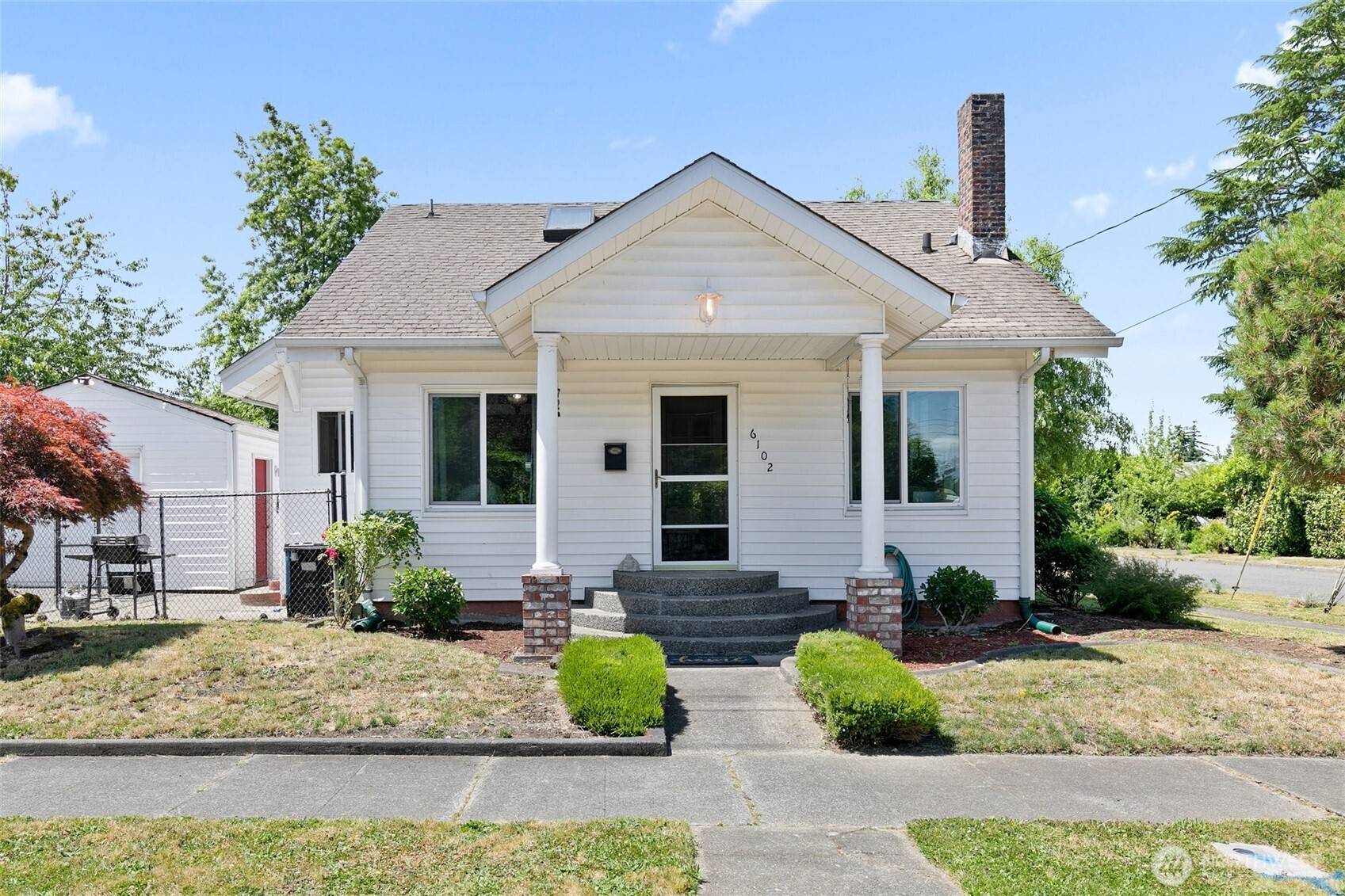 Tacoma, WA 98408,6102 S J ST