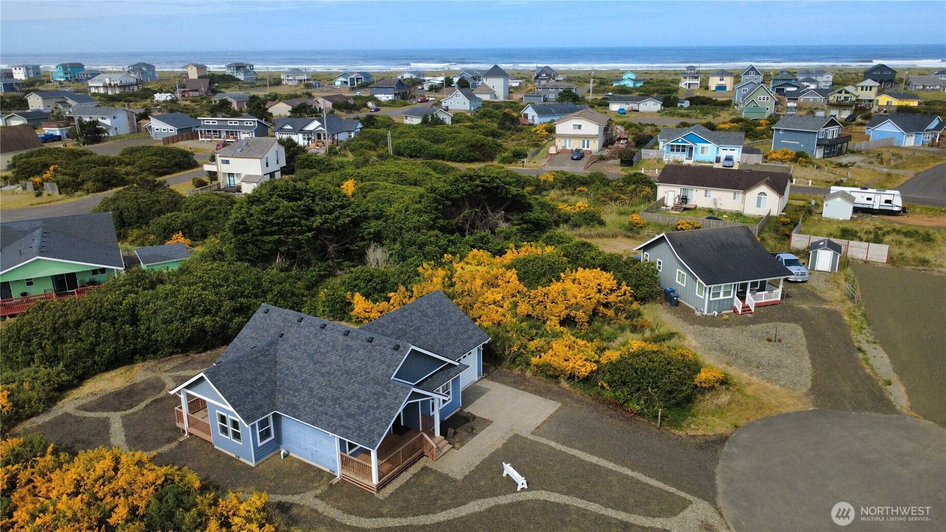 Ocean Shores, WA 98569,1111 Riverside CT
