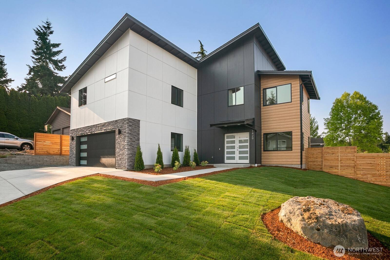Des Moines, WA 98198,1429 S 259th St ST
