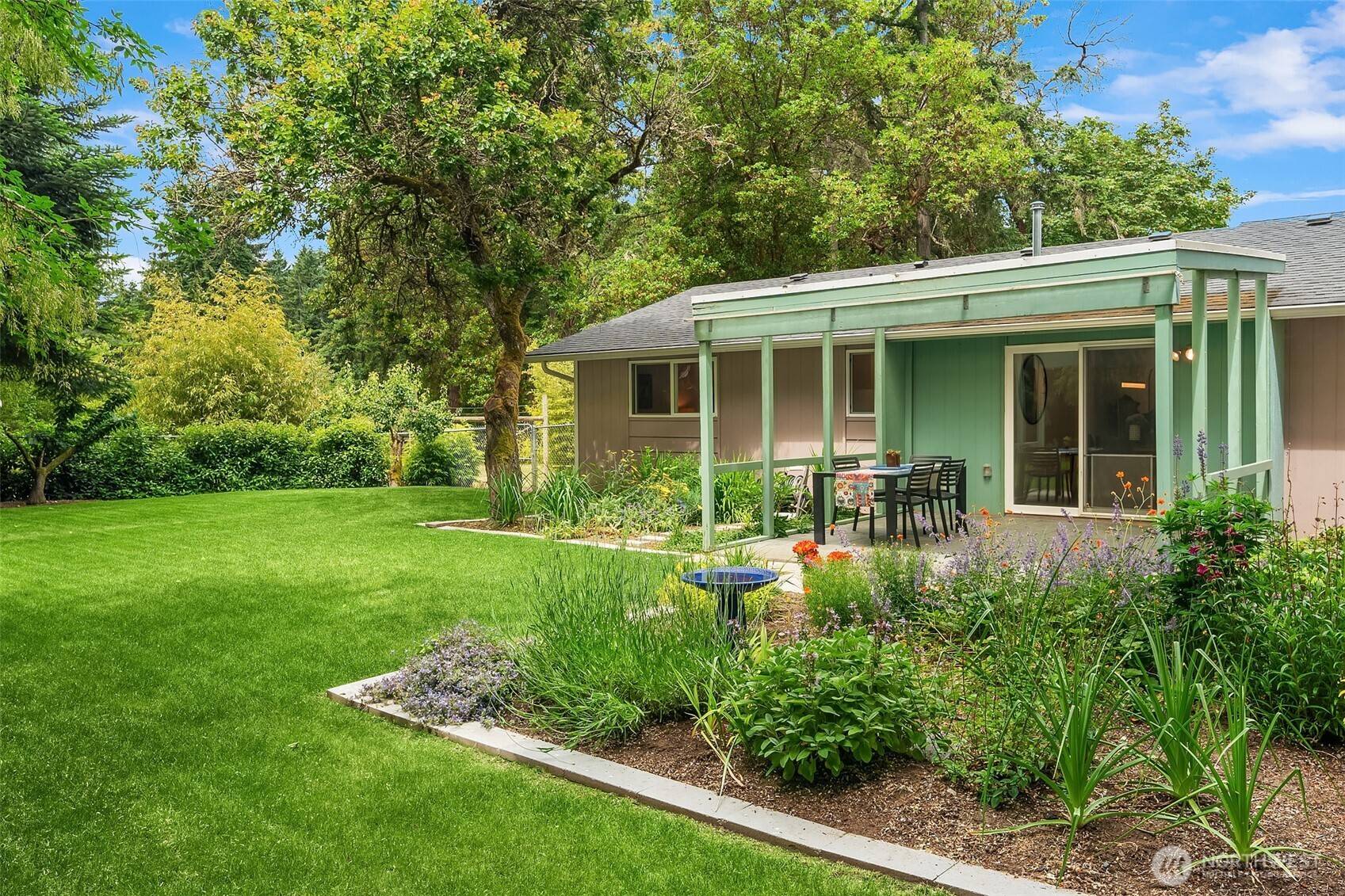 Vashon, WA 98070,18304 McLean RD SW