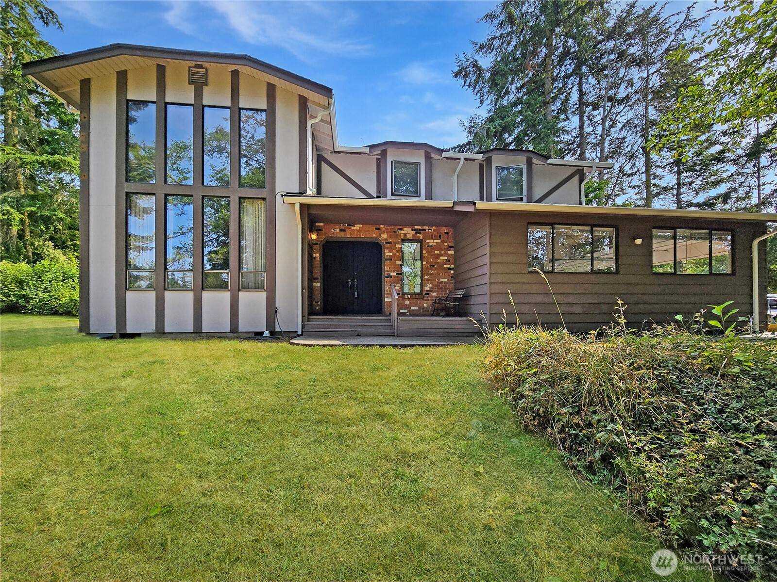 Oak Harbor, WA 98277,2283 Darvic PL
