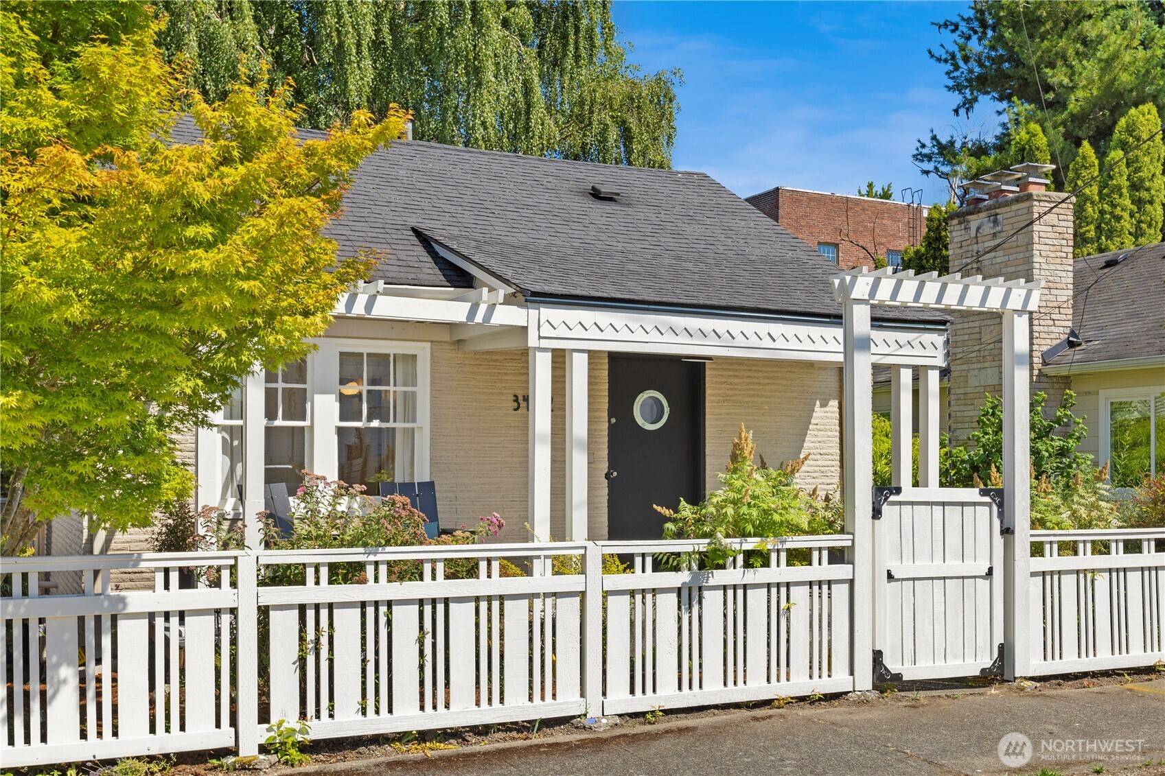 Seattle, WA 98144,3422 Alamo PL S