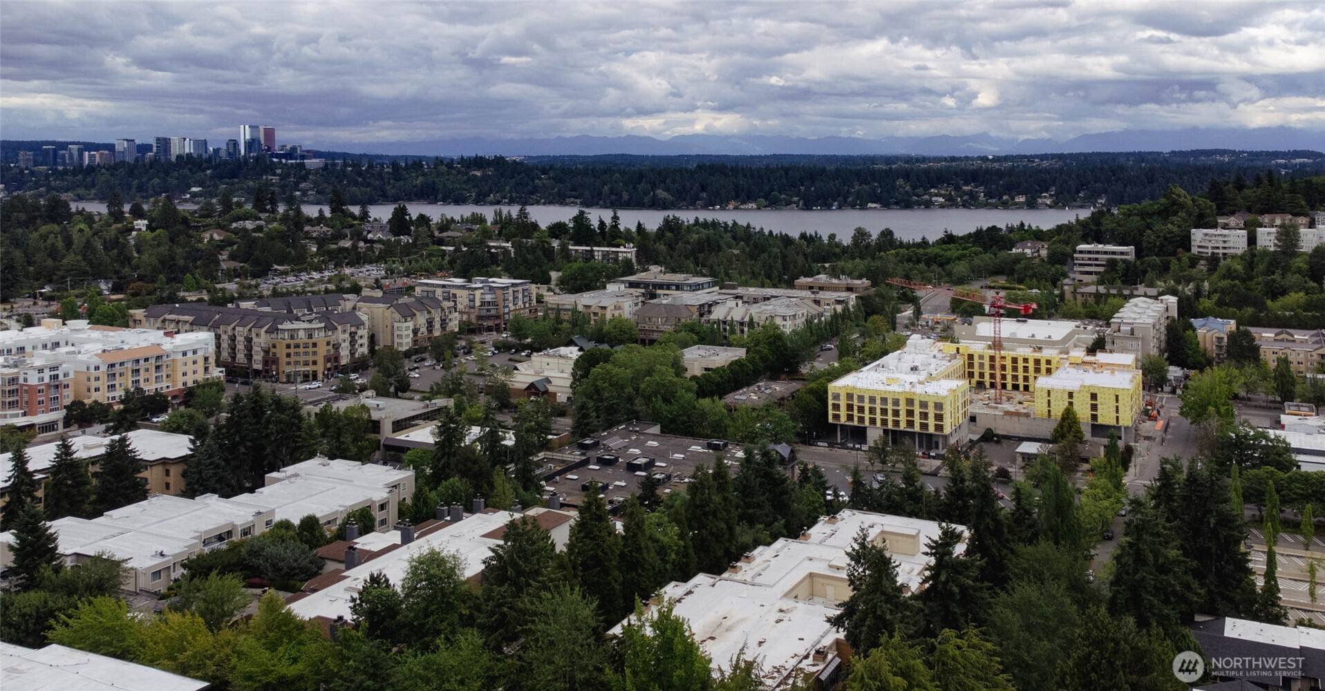 Mercer Island, WA 98040,7549 SE 29th Street #301