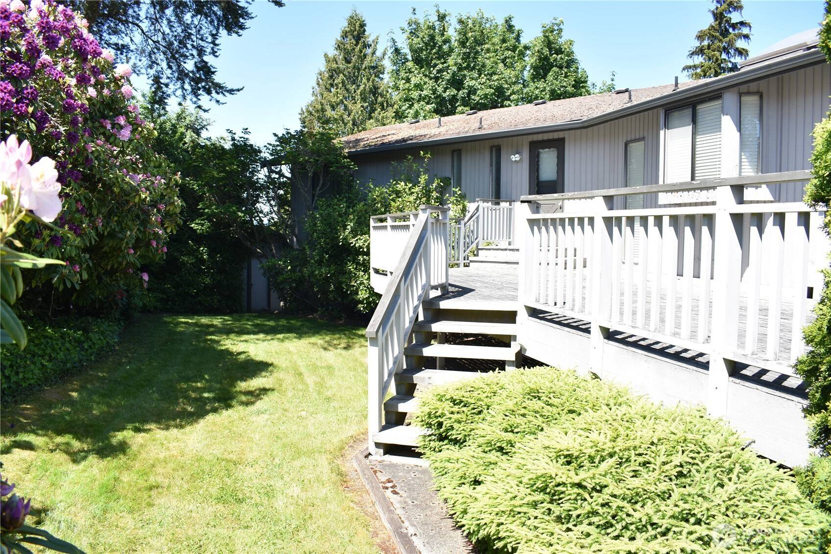 Everett, WA 98203,5004 27th AVE W