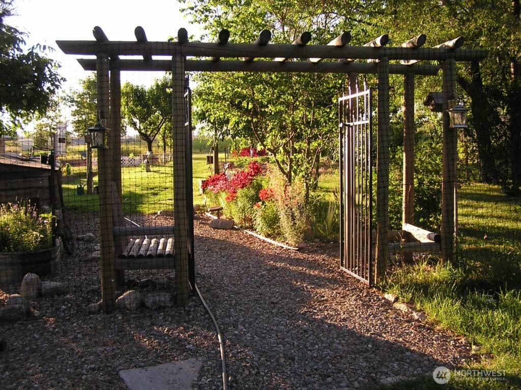 Tonasket, WA 98855,361 Rehmke RD
