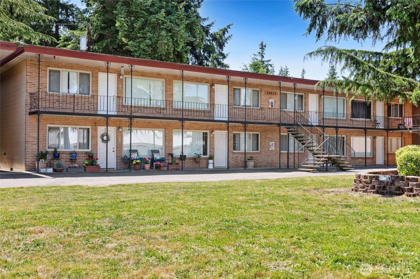 Lynnwood, WA 98036,19618 -19628 68th AVE W