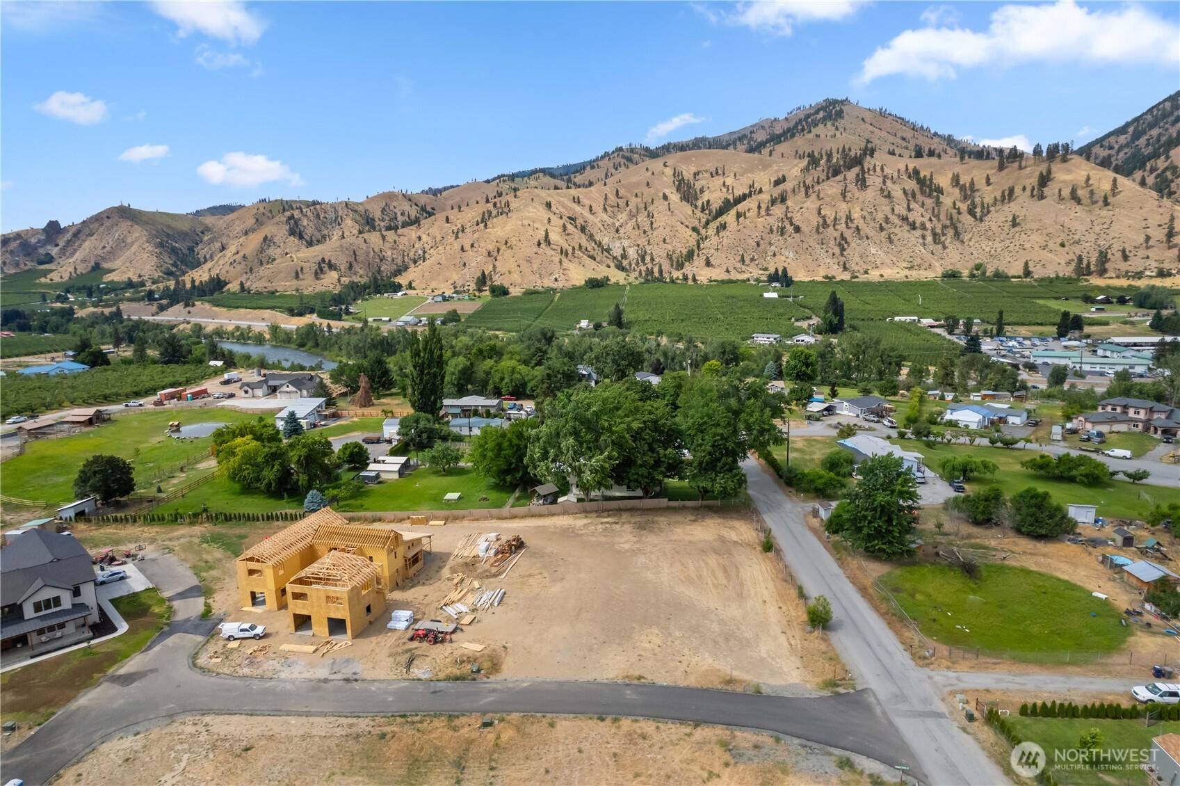 Cashmere, WA 98815,20 Robert Davis LN