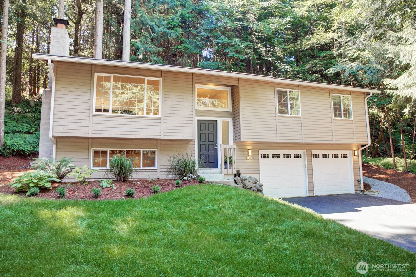 Sammamish, WA 98074,135 221st AVE NE