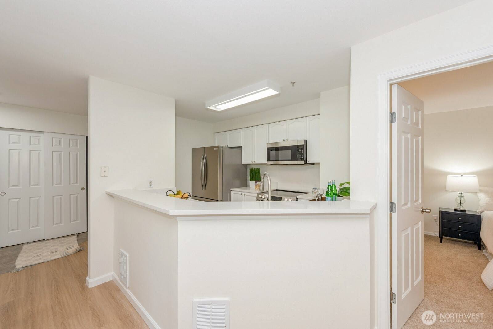 Issaquah, WA 98027,18505 SE Newport WAY #E221