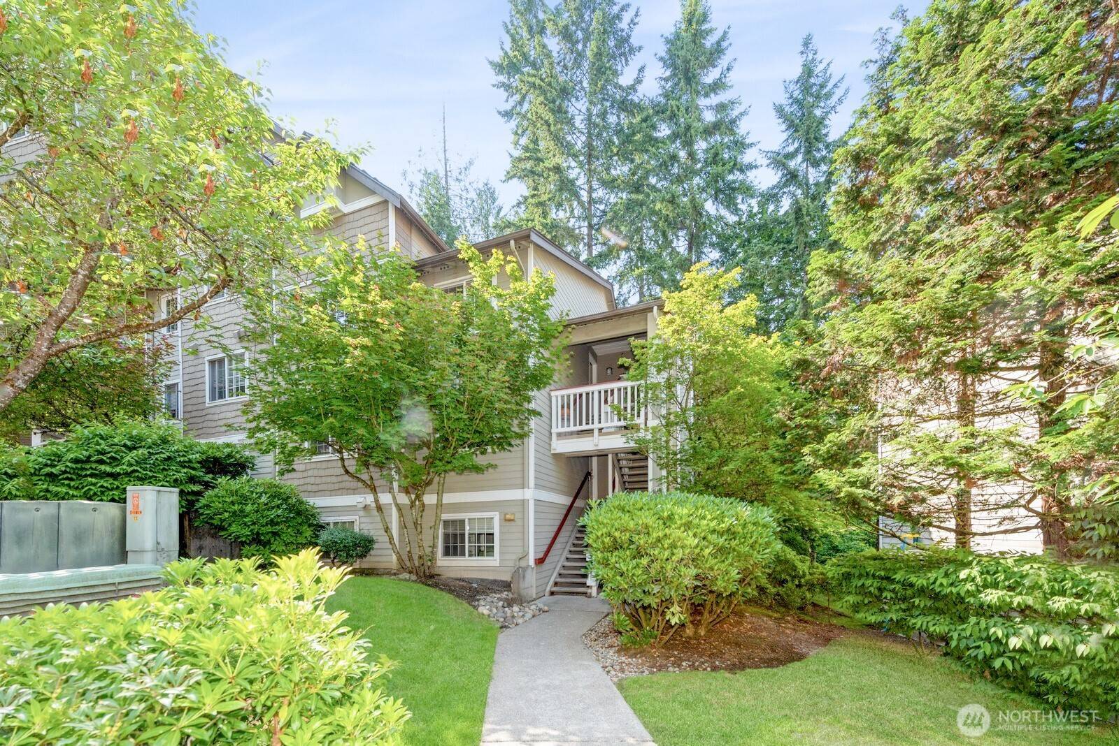 Issaquah, WA 98027,18505 SE Newport WAY #E221