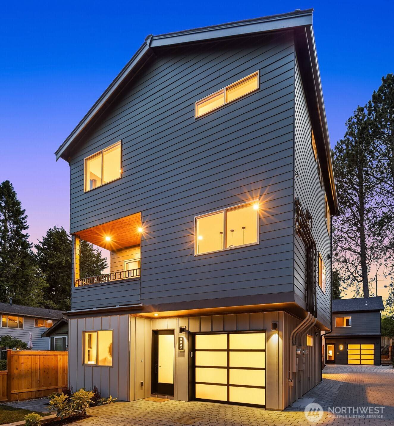 Seattle, WA 98117,9047 Dibble AVE NW