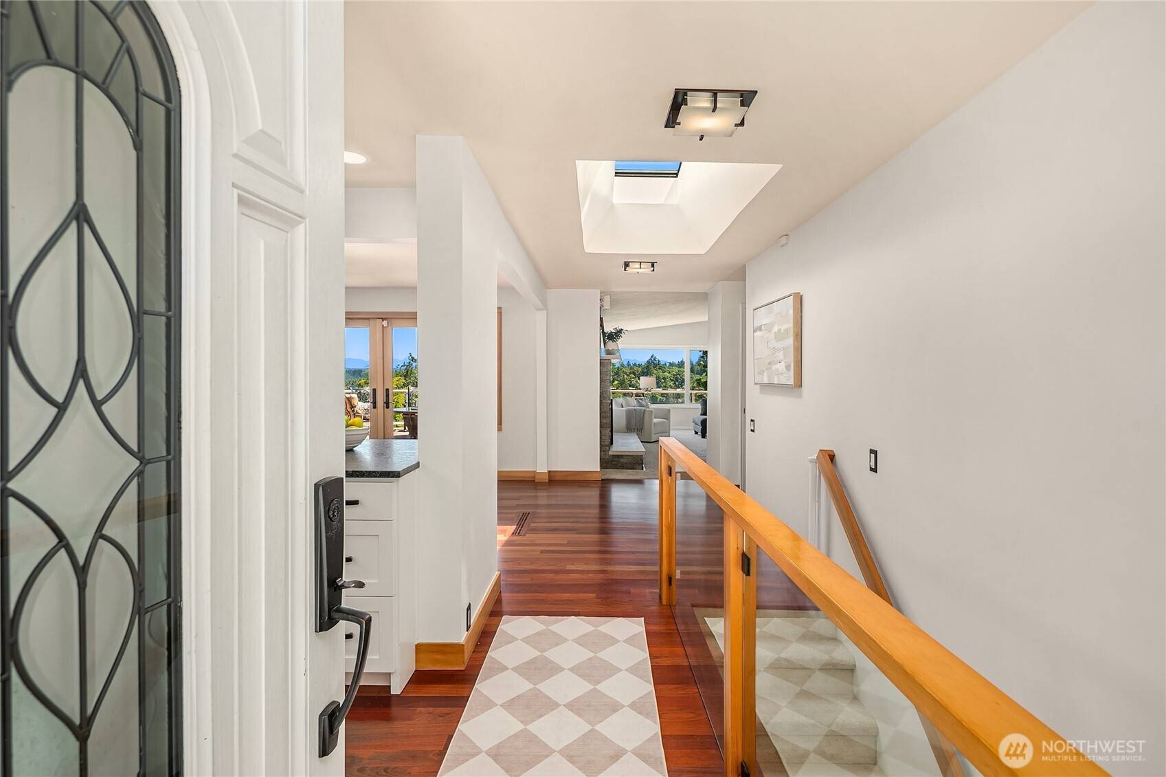 Mercer Island, WA 98040,7440 SE 32nd ST
