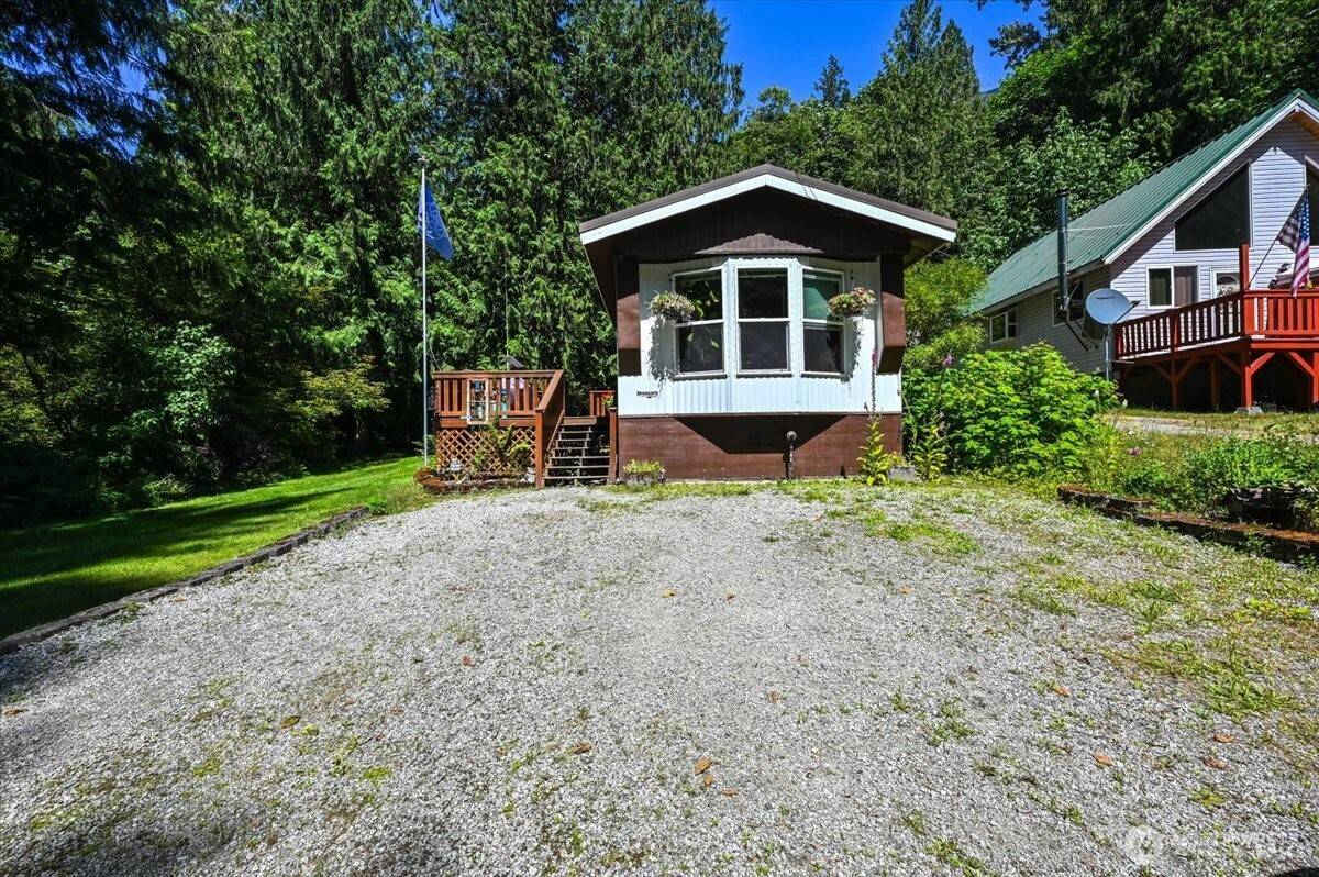 Marblemount, WA 98267,64193 E Cascade DR