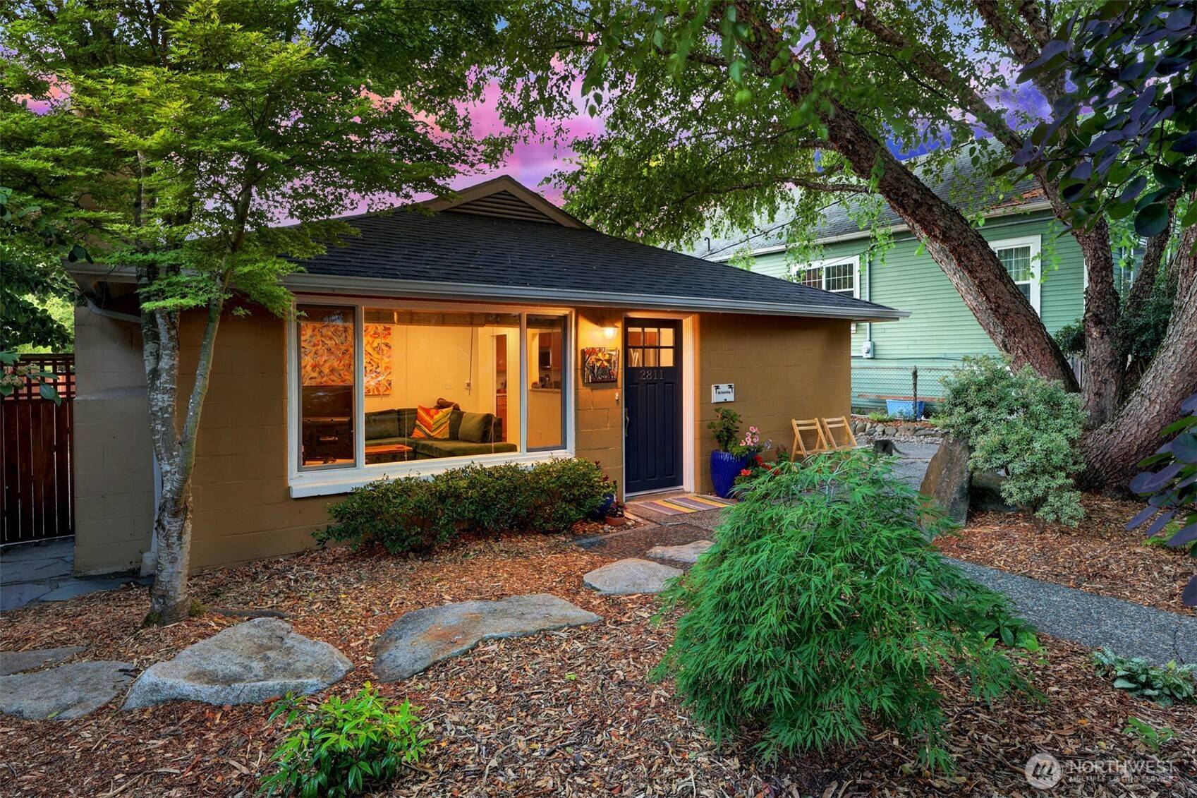 Seattle, WA 98107,2811 NW 62nd ST