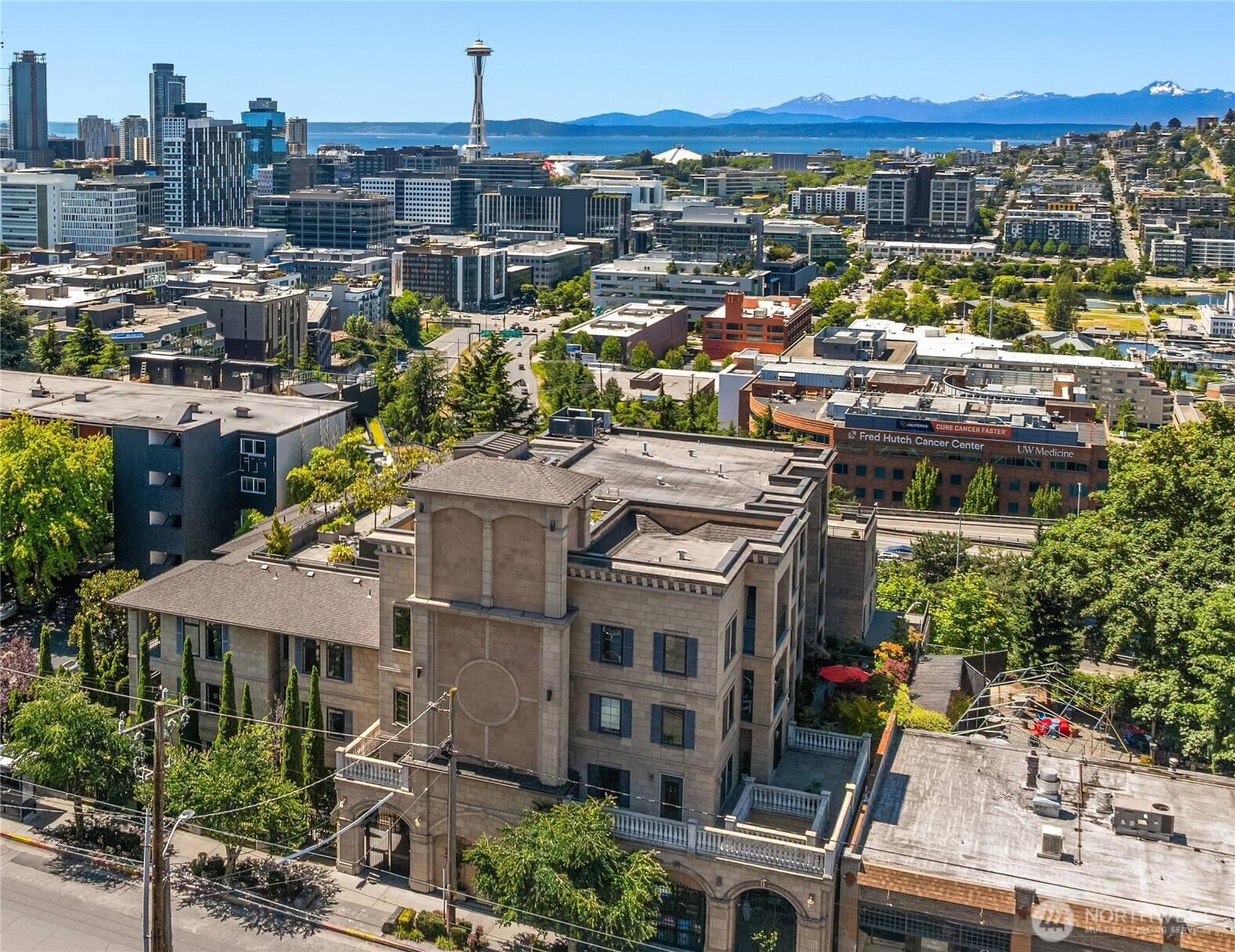 Seattle, WA 98102,745 Bellevue AVE E #305