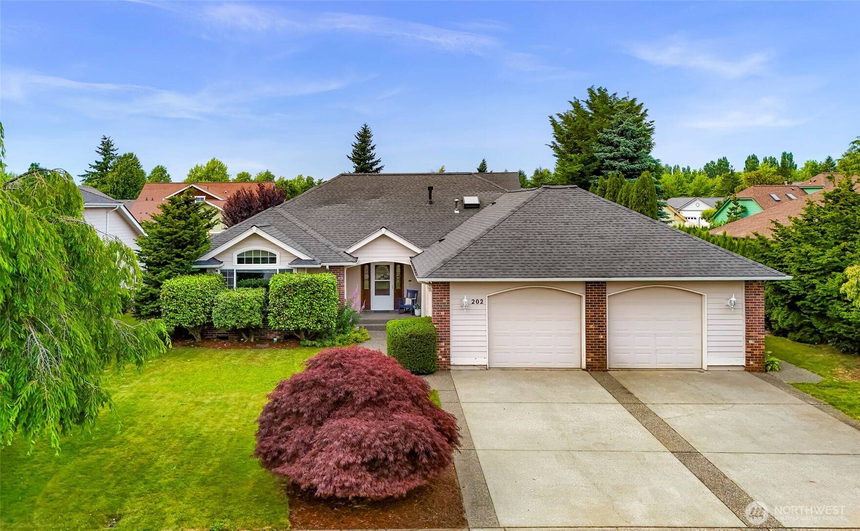 Lynden, WA 98264,202 E Sunrise DR