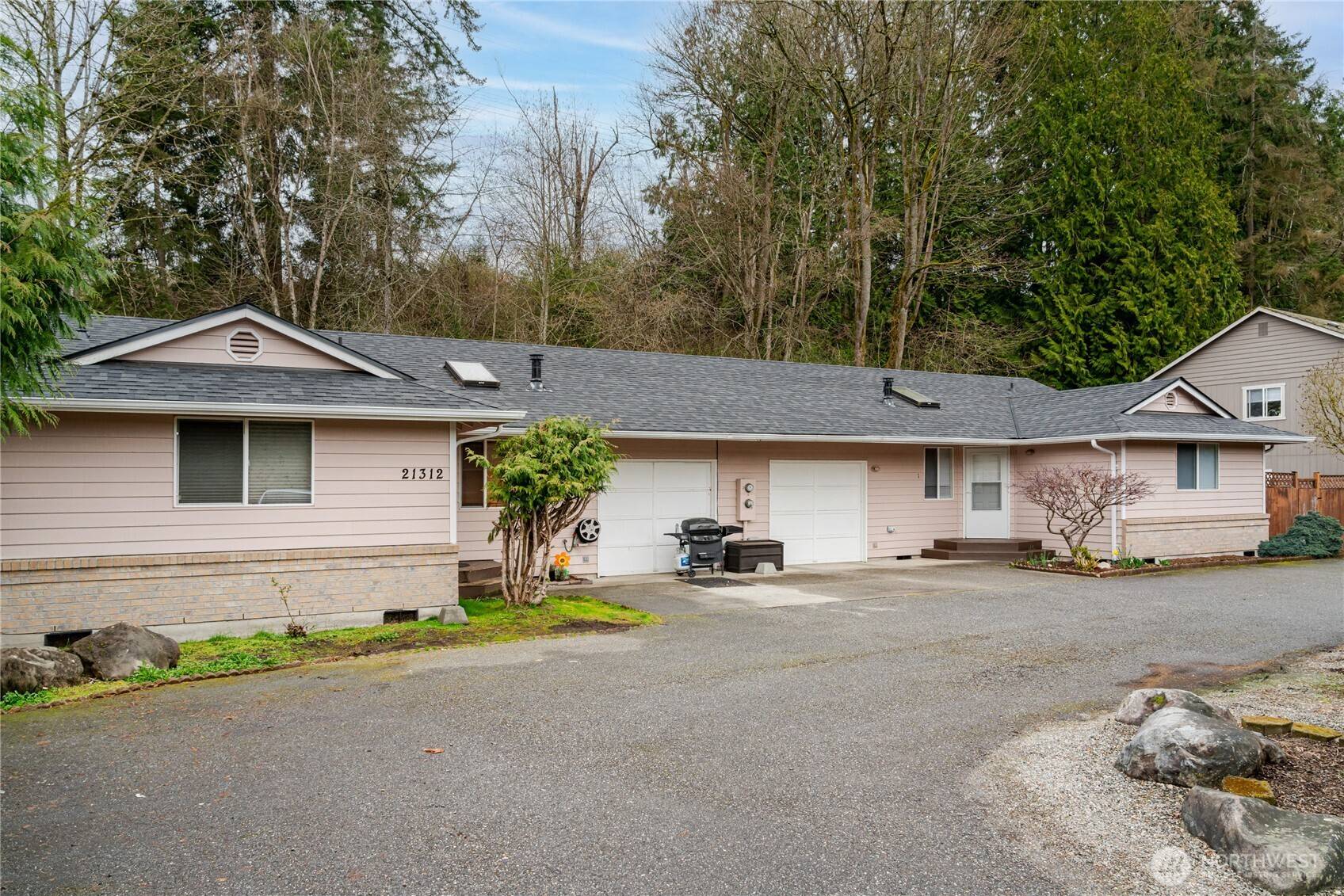 Arlington, WA 98223,21312 87th AVE NE #1&2