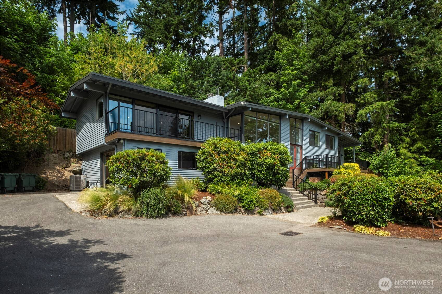 Bellevue, WA 98008,639 W Lake Sammamish Pkwy NE