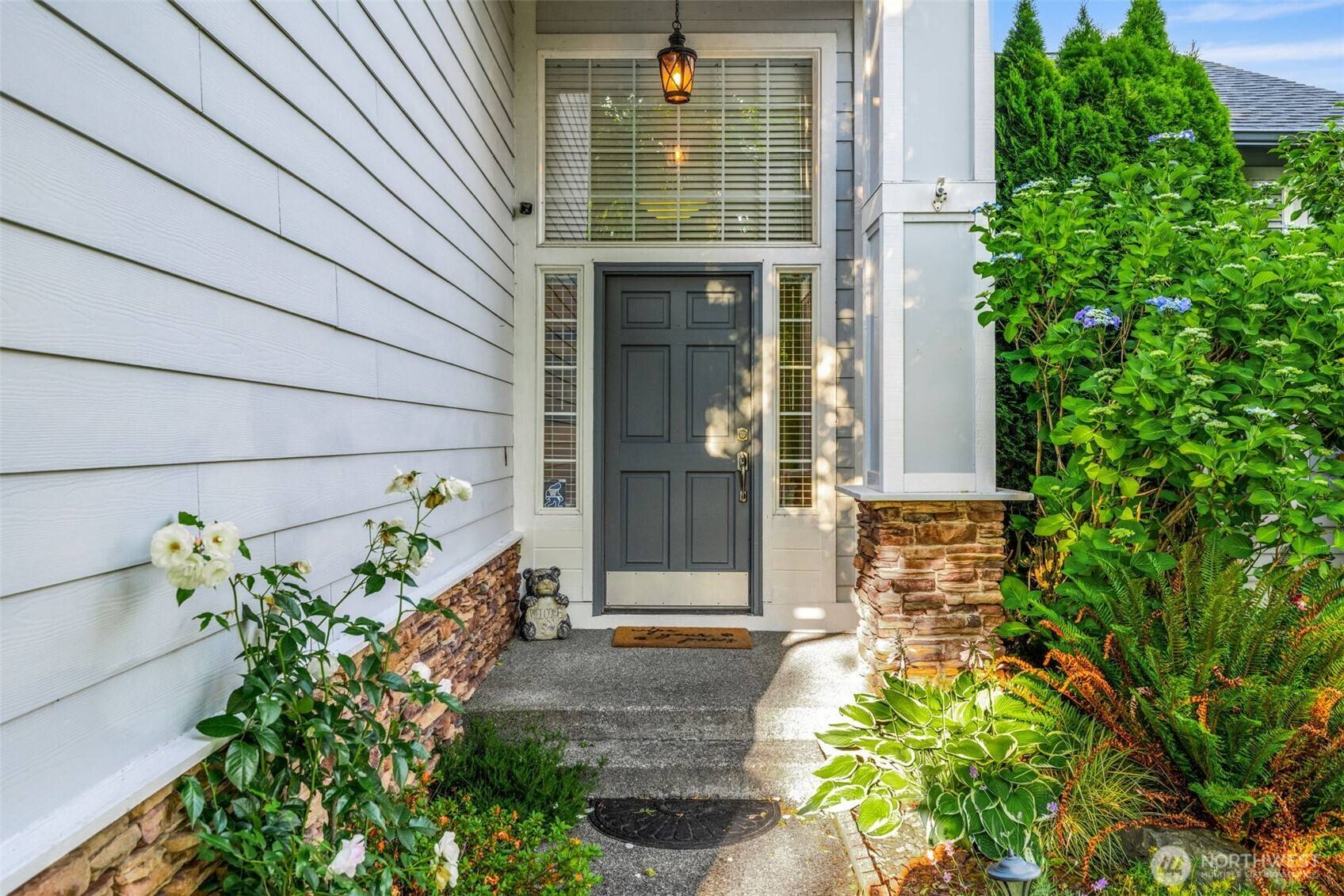 Tacoma, WA 98406,915 N Laurel LN