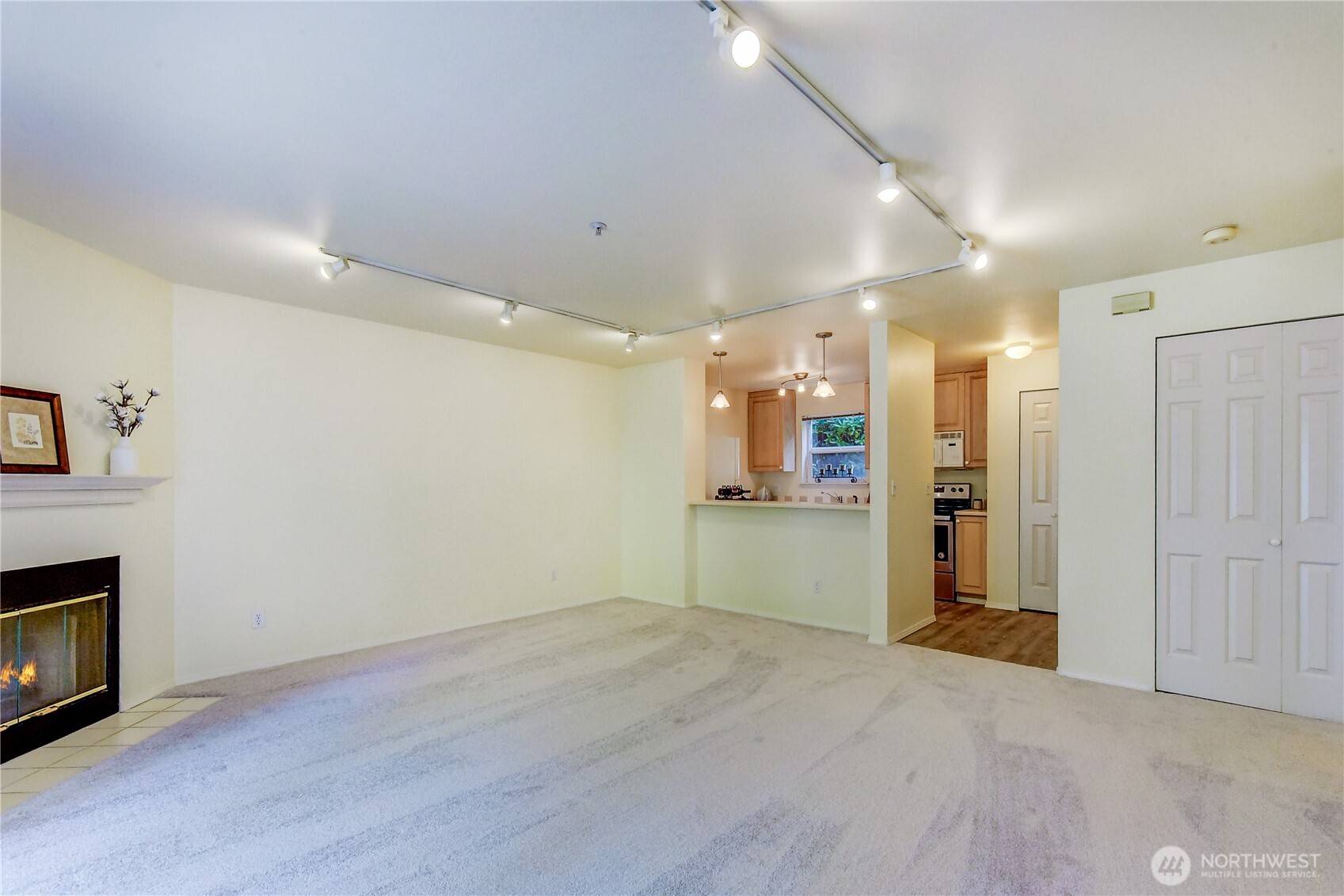 Bellevue, WA 98007,2969 142nd PL SE #7