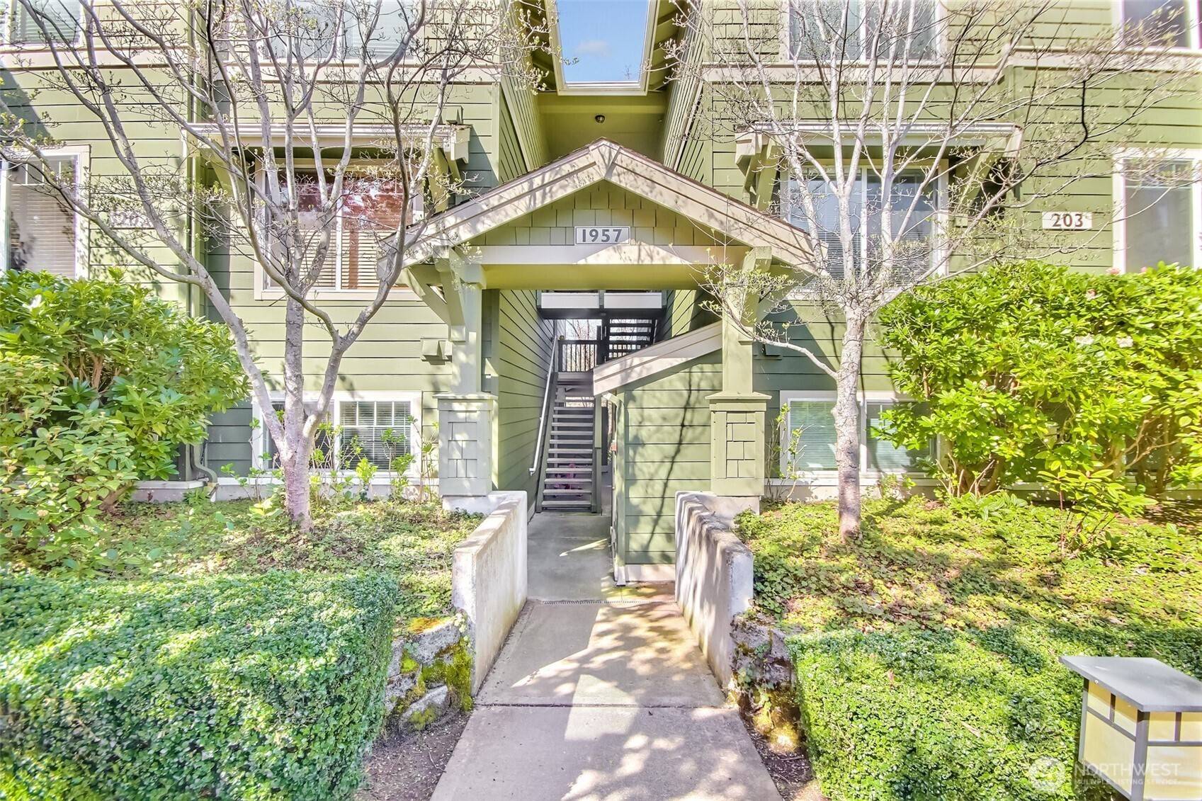 Issaquah, WA 98027,1957 23rd PL NE #203