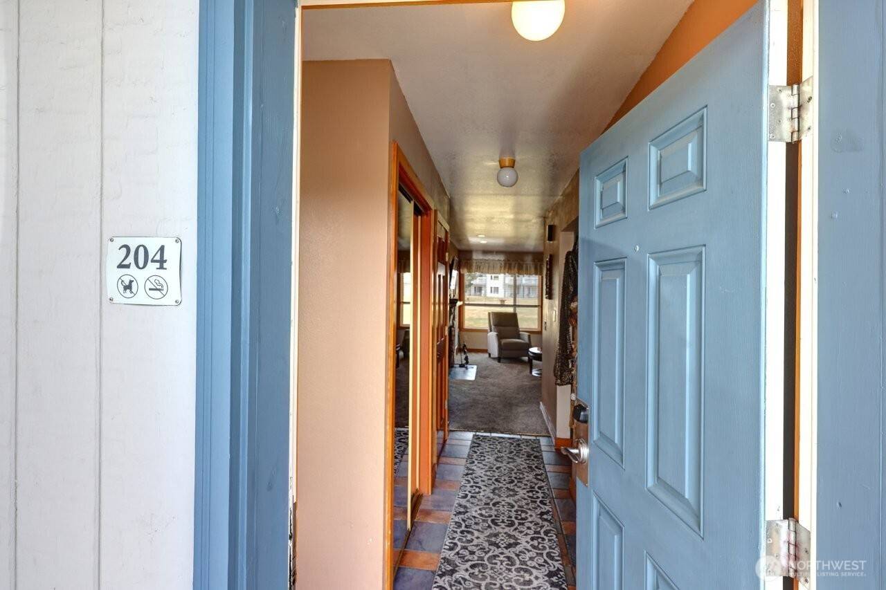 Long Beach, WA 98631,210 26th ST NW #203&04