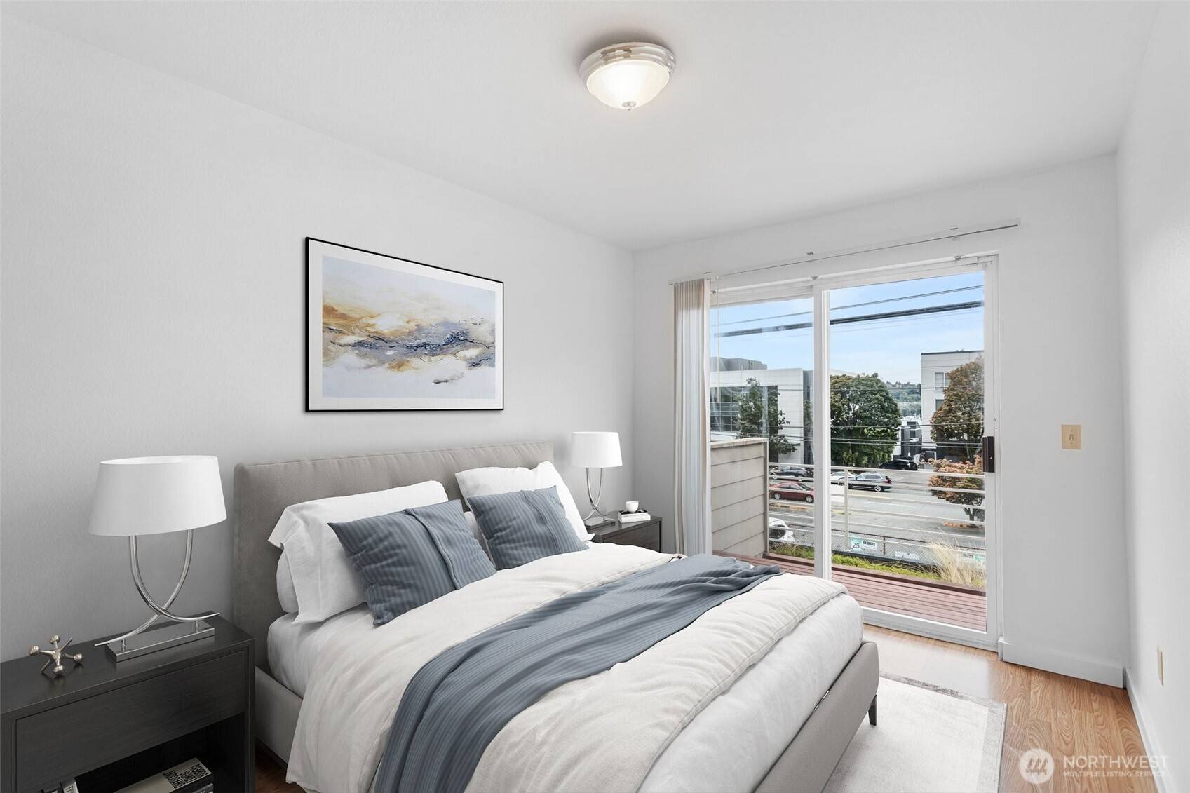 Seattle, WA 98102,2727 E Franklin AVE E #102