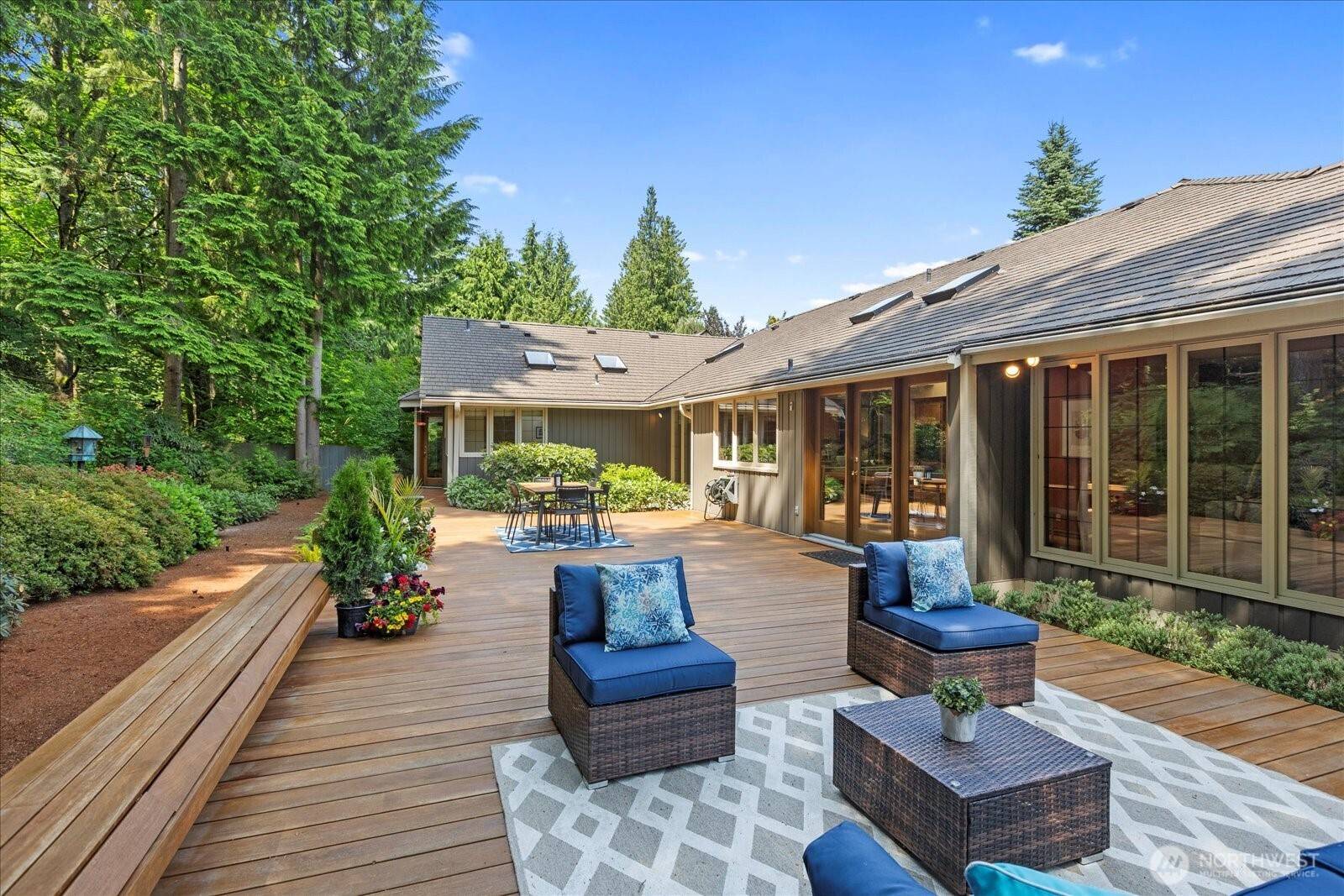 Shoreline, WA 98177,439 NW 162nd ST