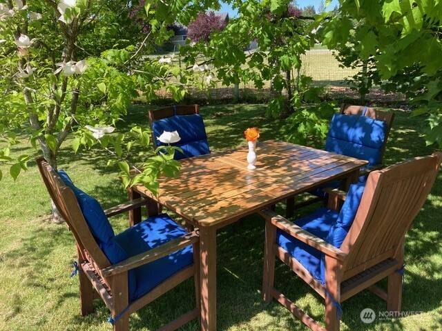 Langley, WA 98260,627 Second ST