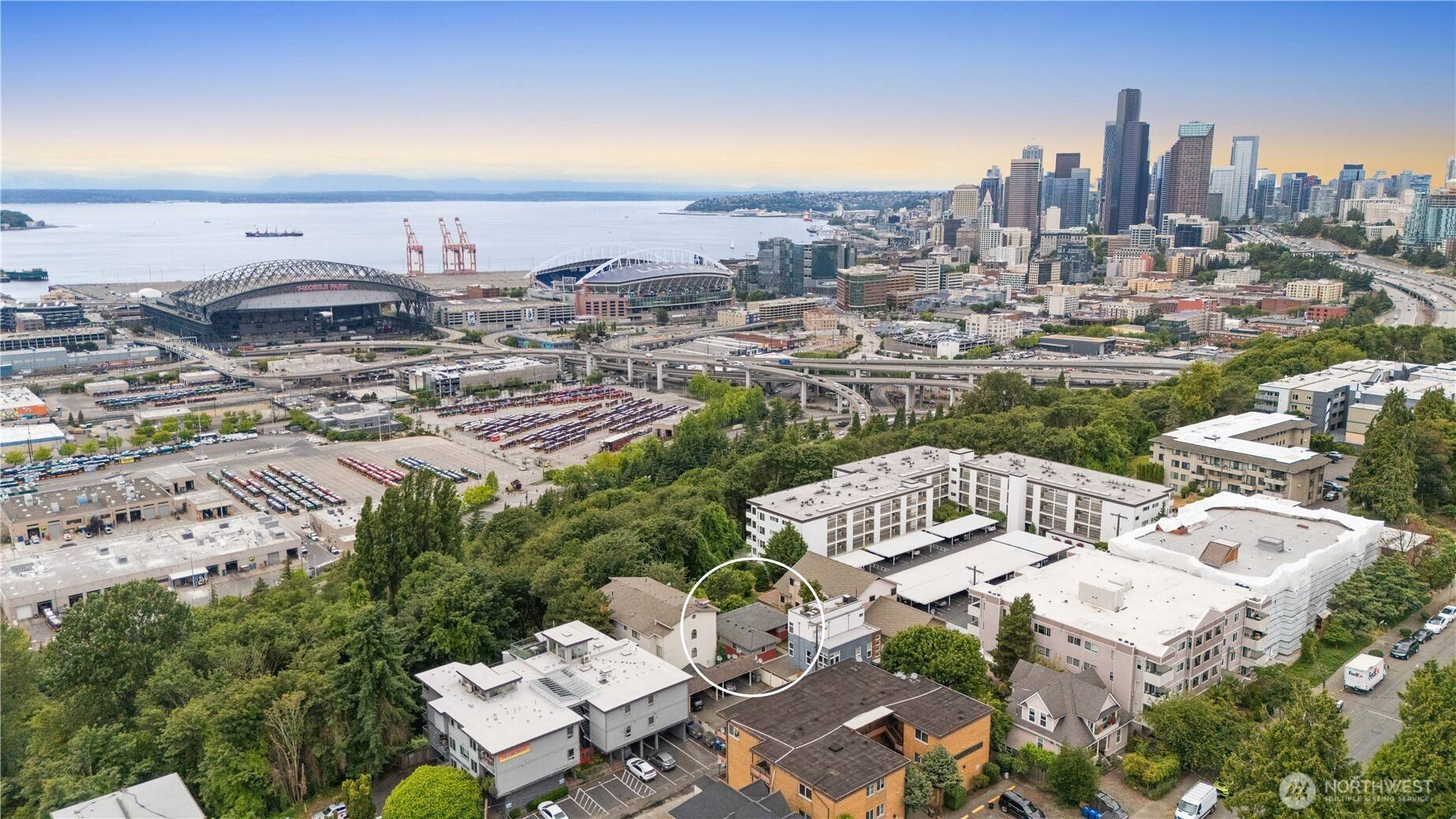 Seattle, WA 98134,1600 11th AVE S