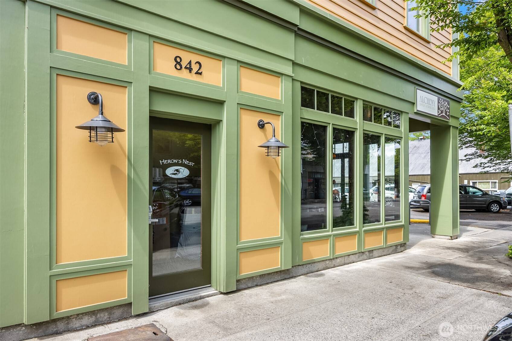 Port Townsend, WA 98368,842 Washington ST #204