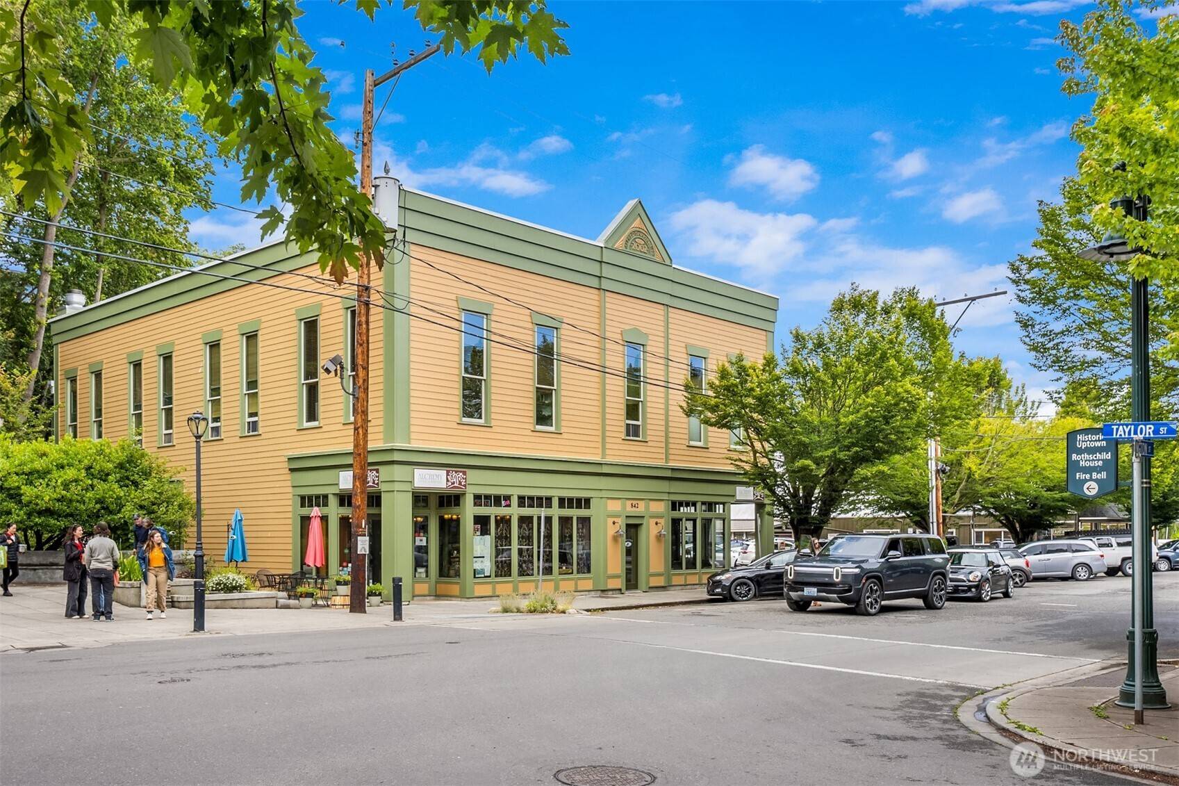 Port Townsend, WA 98368,842 Washington ST #204