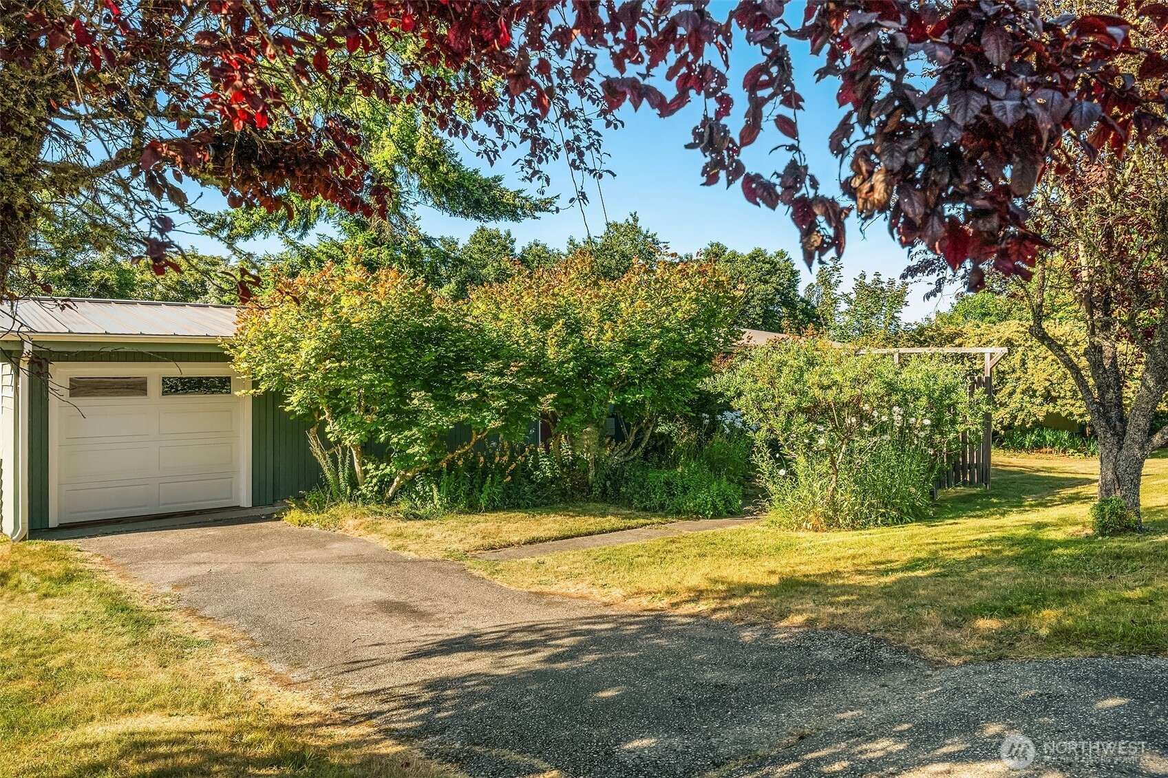 Vashon, WA 98070,9922 SW 206th CT