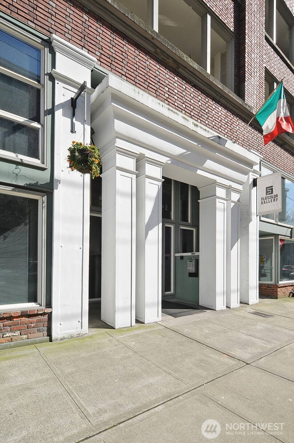 Seattle, WA 98104,526 1st AVE S #517