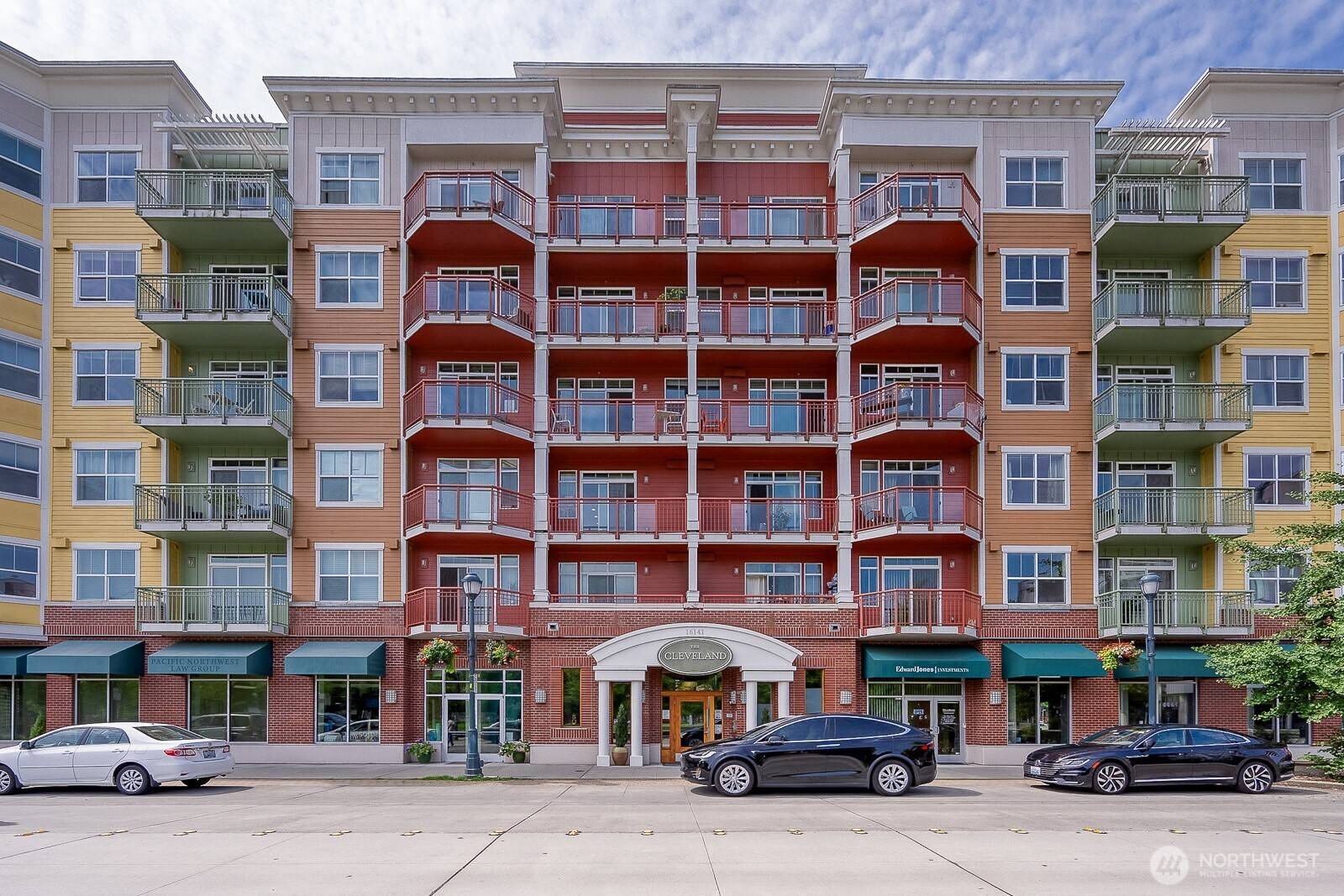 Redmond, WA 98052,16141 Cleveland ST #412