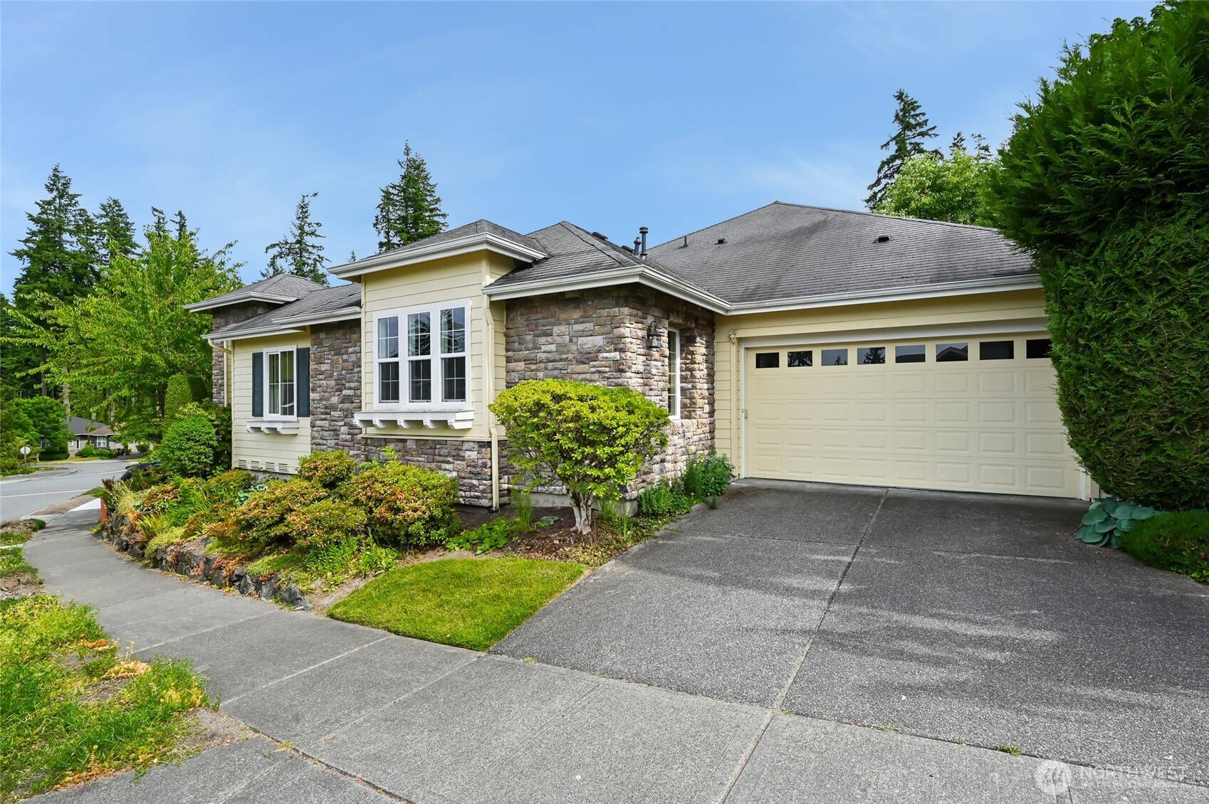Redmond, WA 98053,23263 NE 126th ST