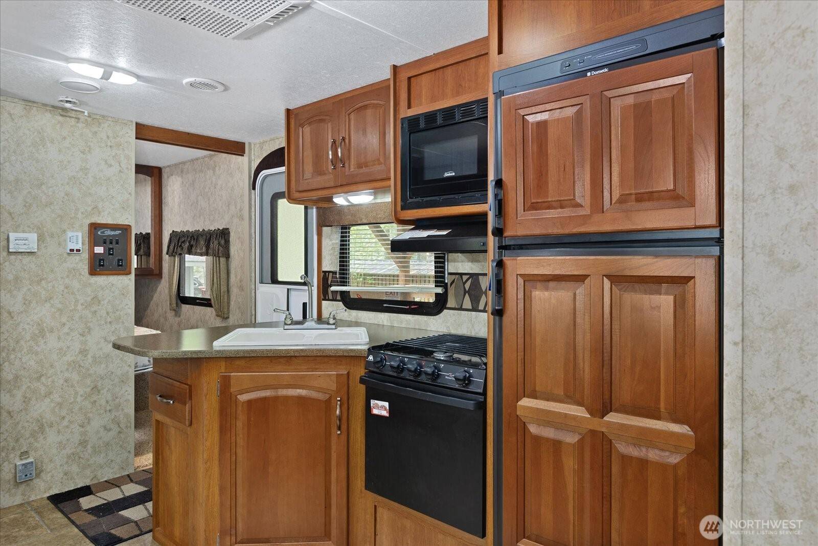 Deming, WA 98244,191 1 Fireside Lodge CIR