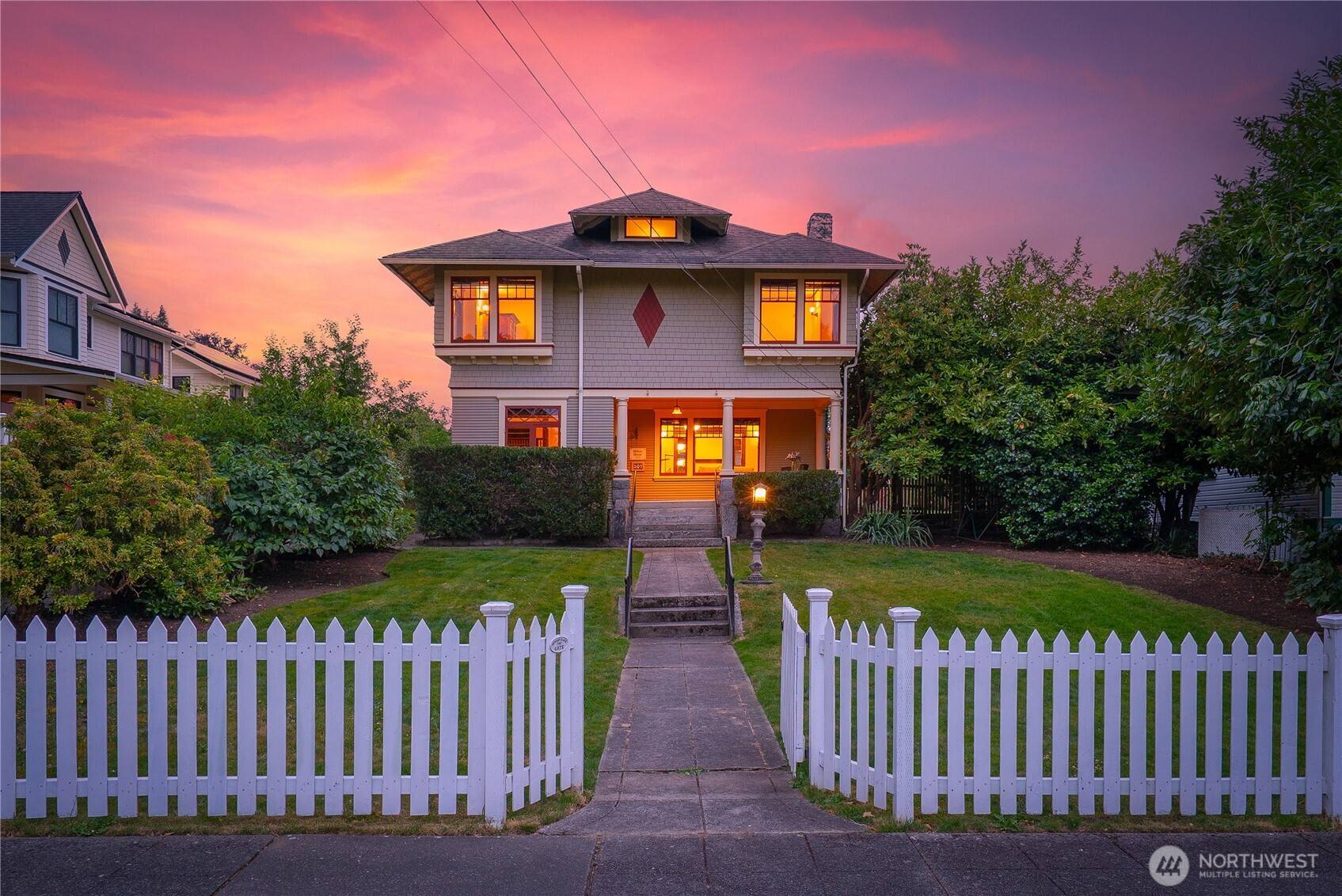 Snohomish, WA 98290,307 AVENUE C