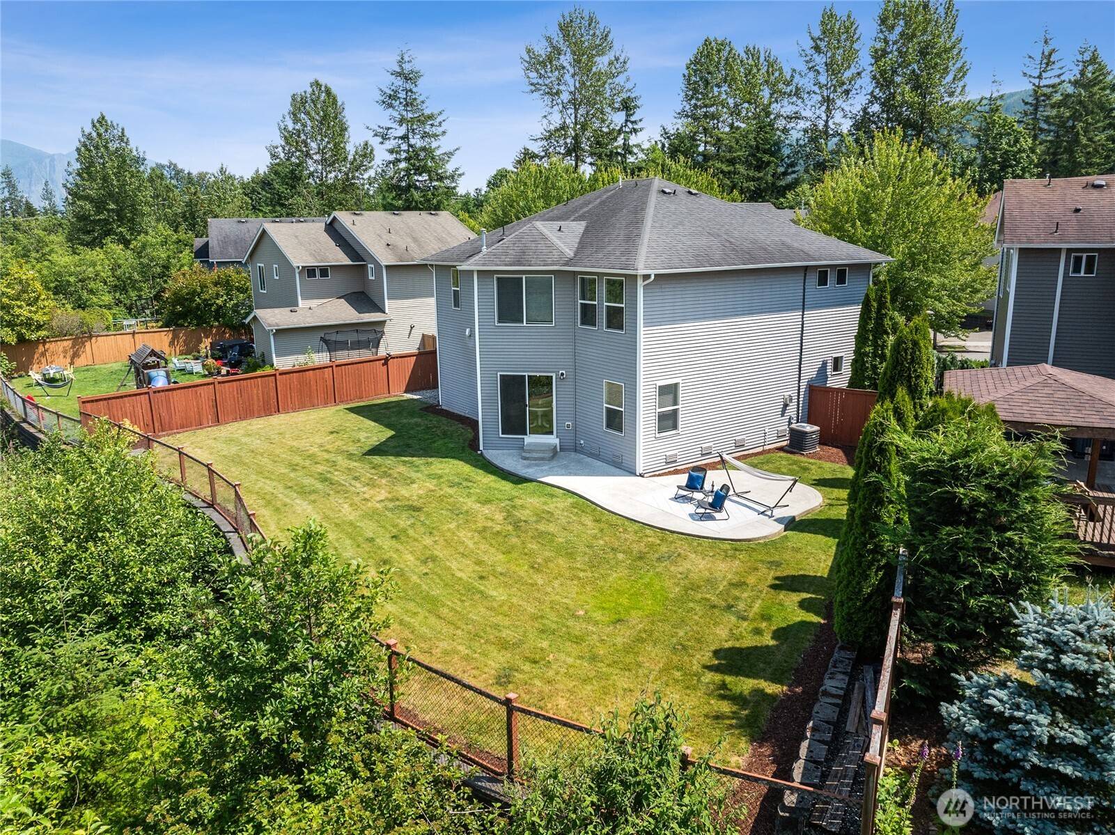 Snoqualmie, WA 98065,8813 Swenson AVE SE