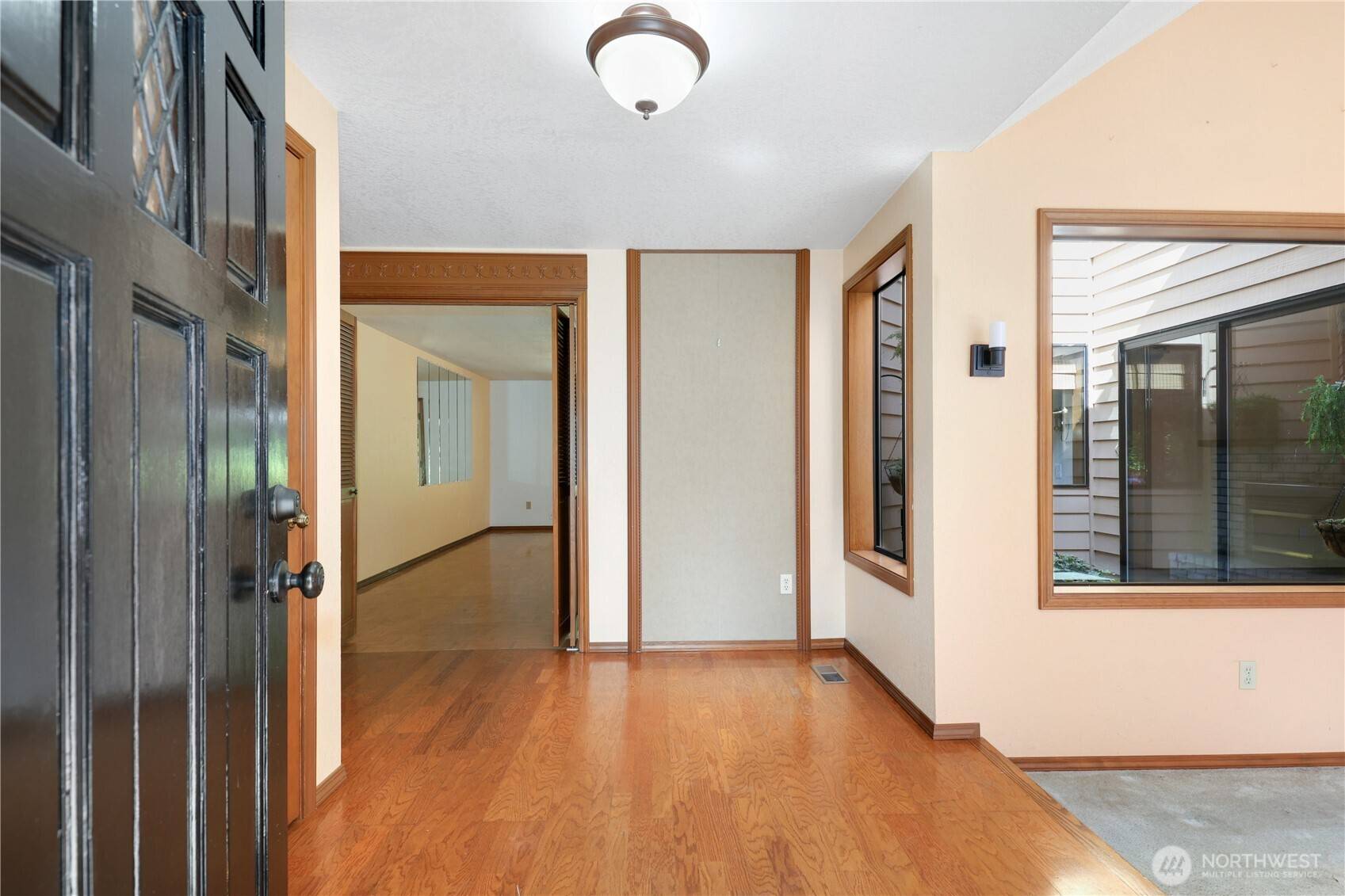 Tumwater, WA 98512,6425 Miner DR SW