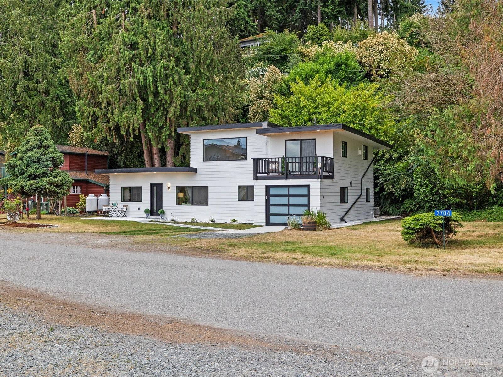 Langley, WA 98260,3704 Bells LN