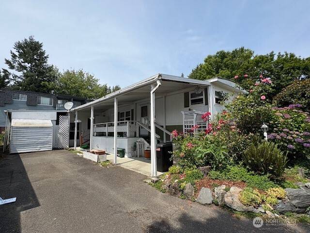 Kenmore, WA 98028,7301 NE 175th ST #114