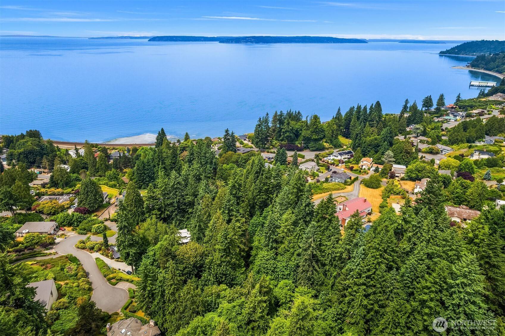 Edmonds, WA 98026,8036 Cyrus PL