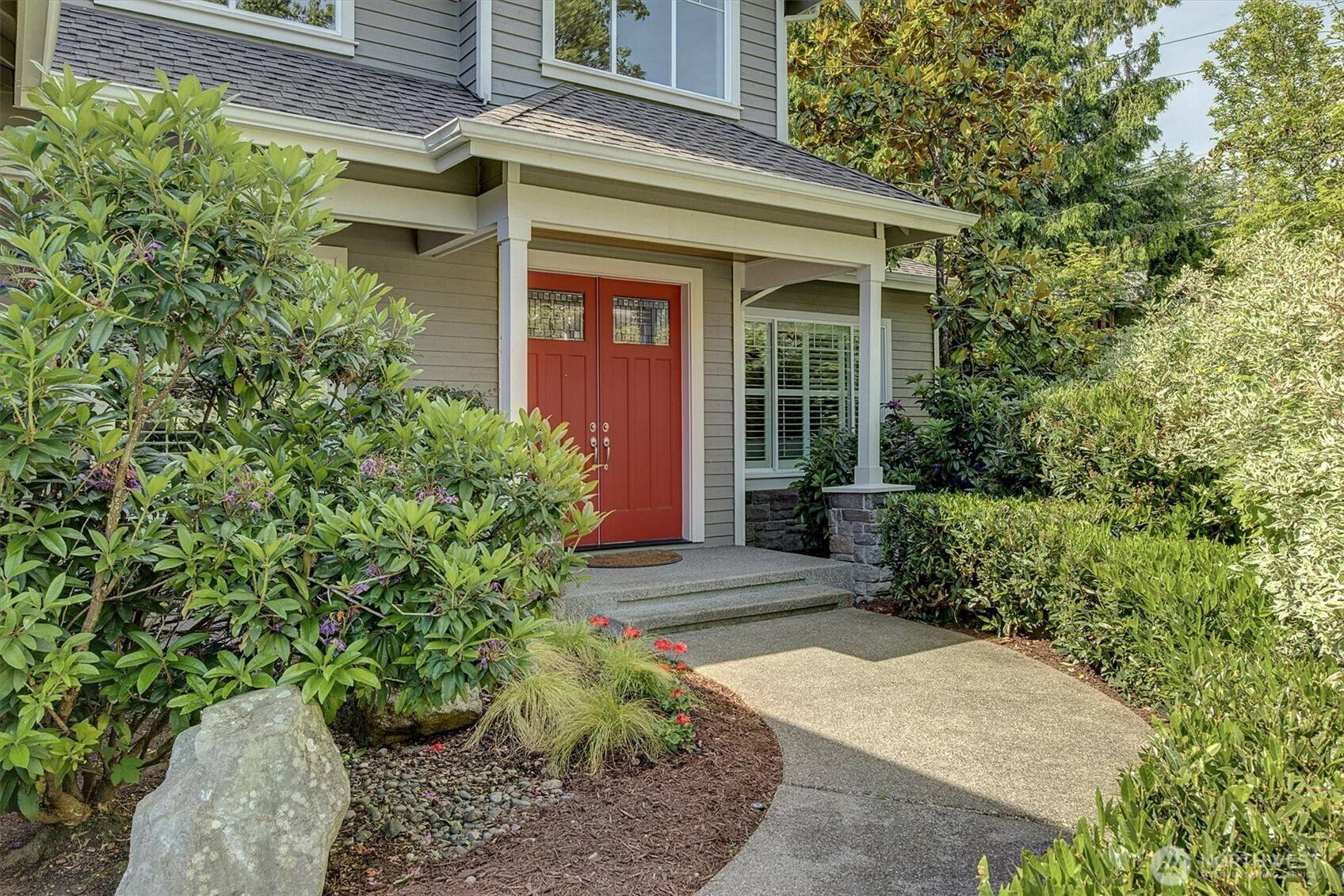 Bellevue, WA 98007,1122 140th AVE SE
