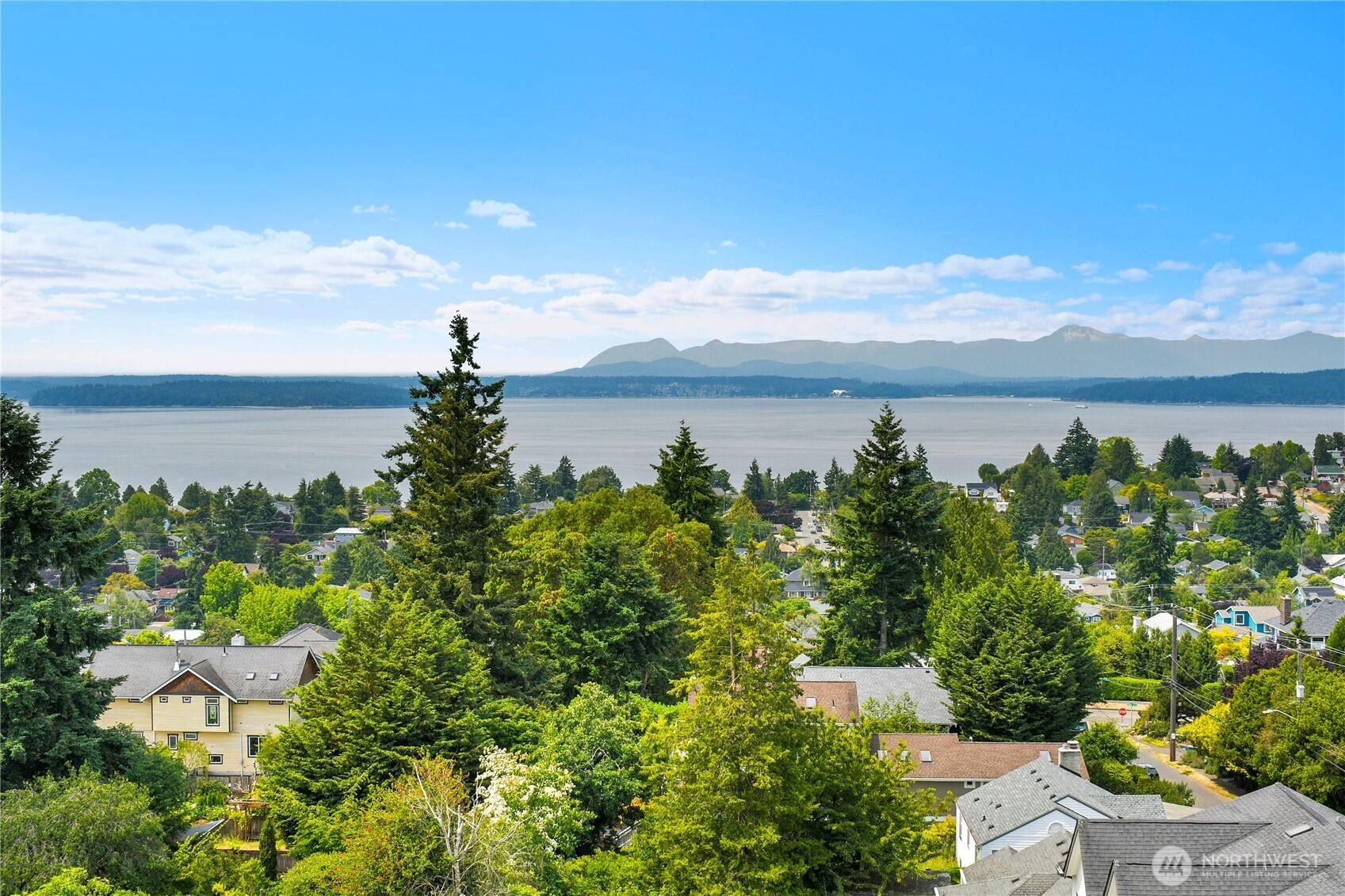 Seattle, WA 98136,5001 California AVE SW #212