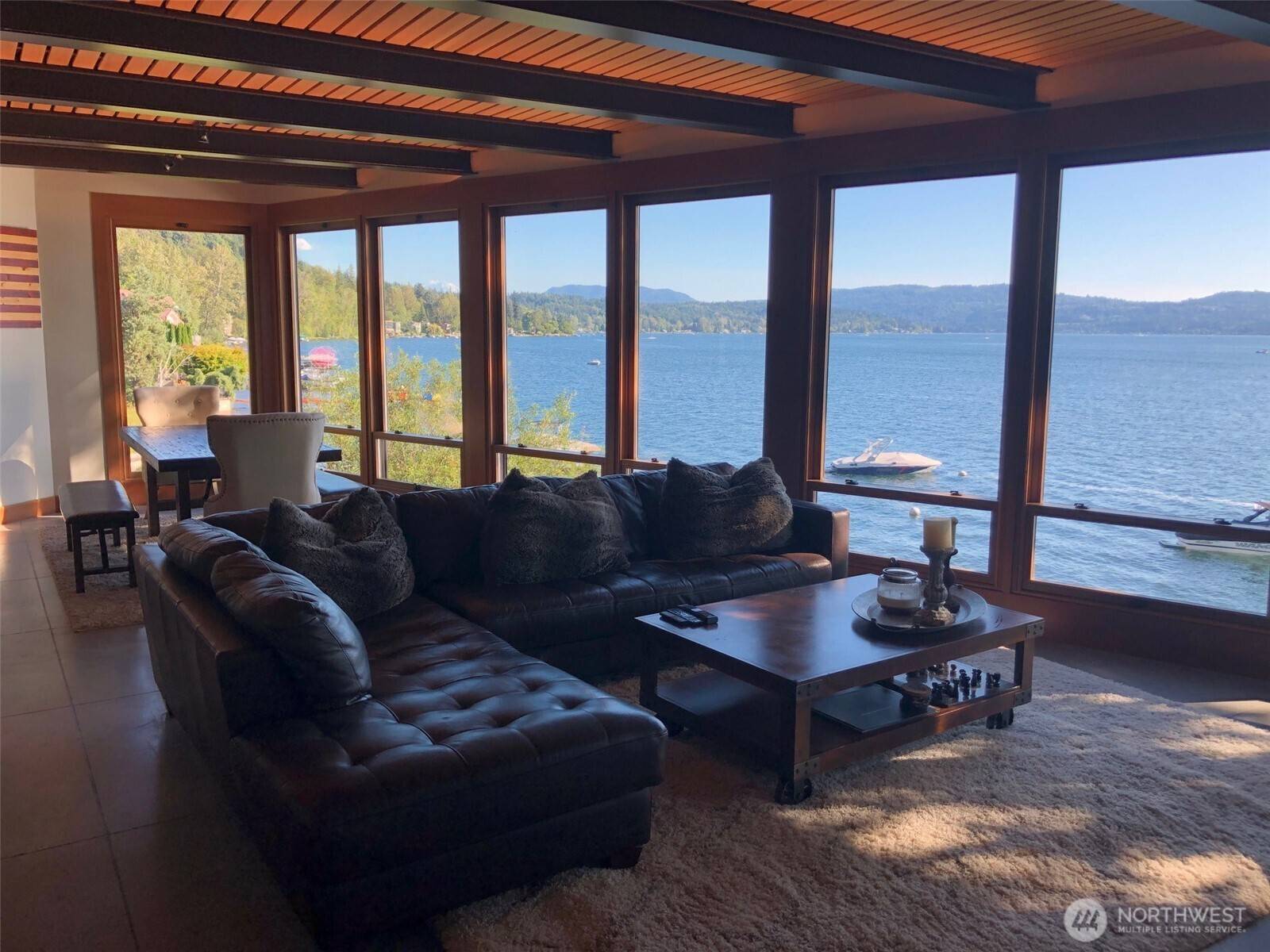 Sammamish, WA 98074,2881 E Lake Sammamish Pkwy NE