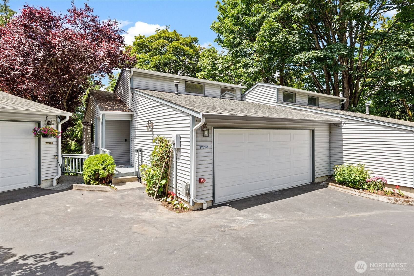 Kirkland, WA 98033,11323 101st PL NE